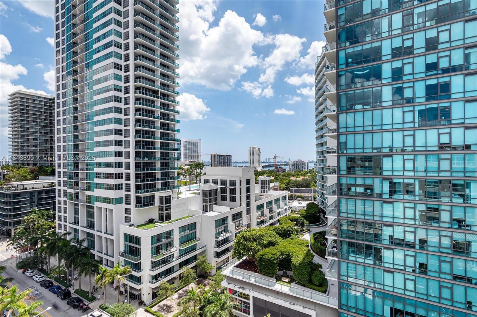 MIDBLOCK MIAMI CONDO - Residential