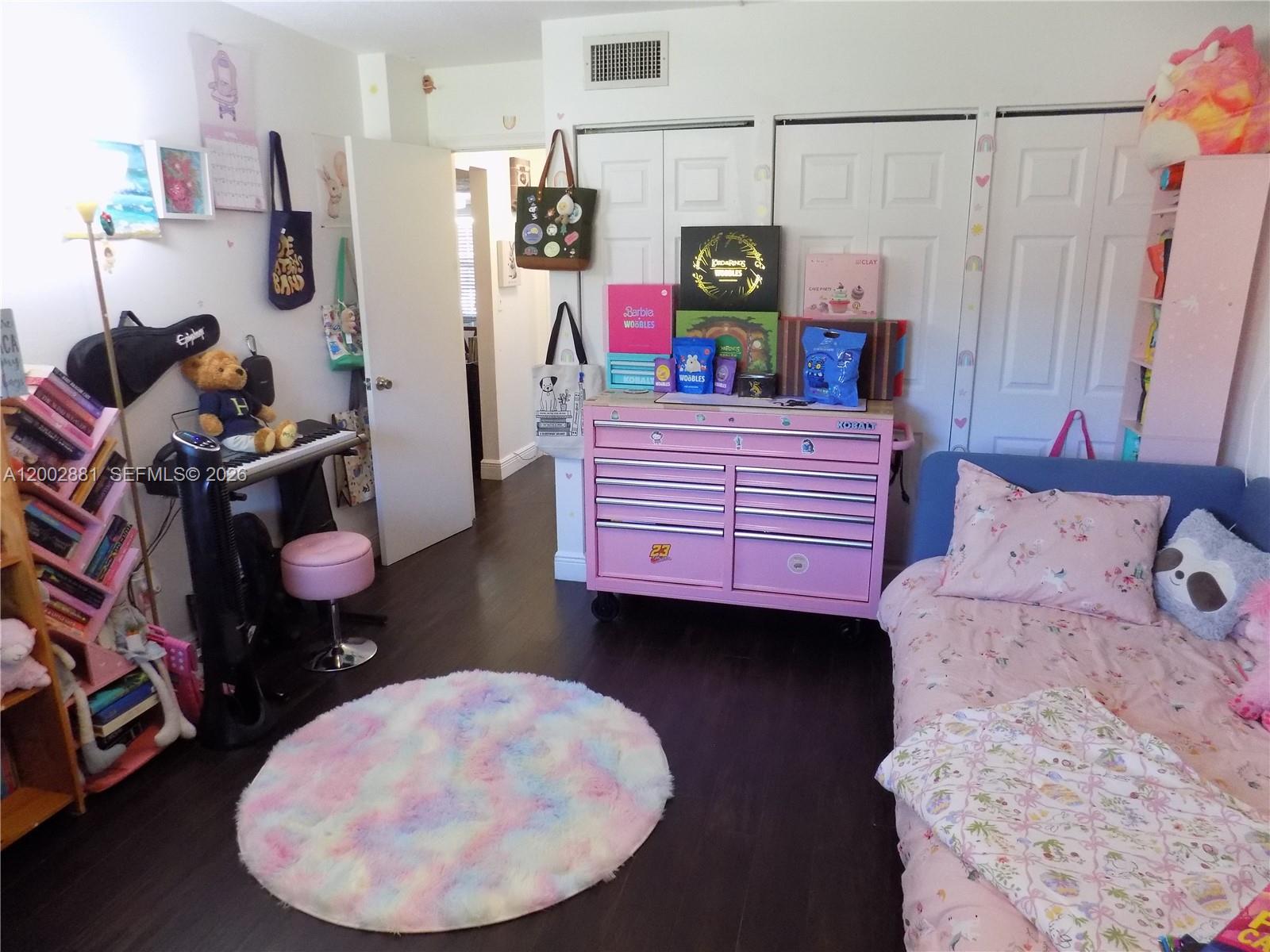 FAIRVIEW OF CALF CL CONDO - Residential