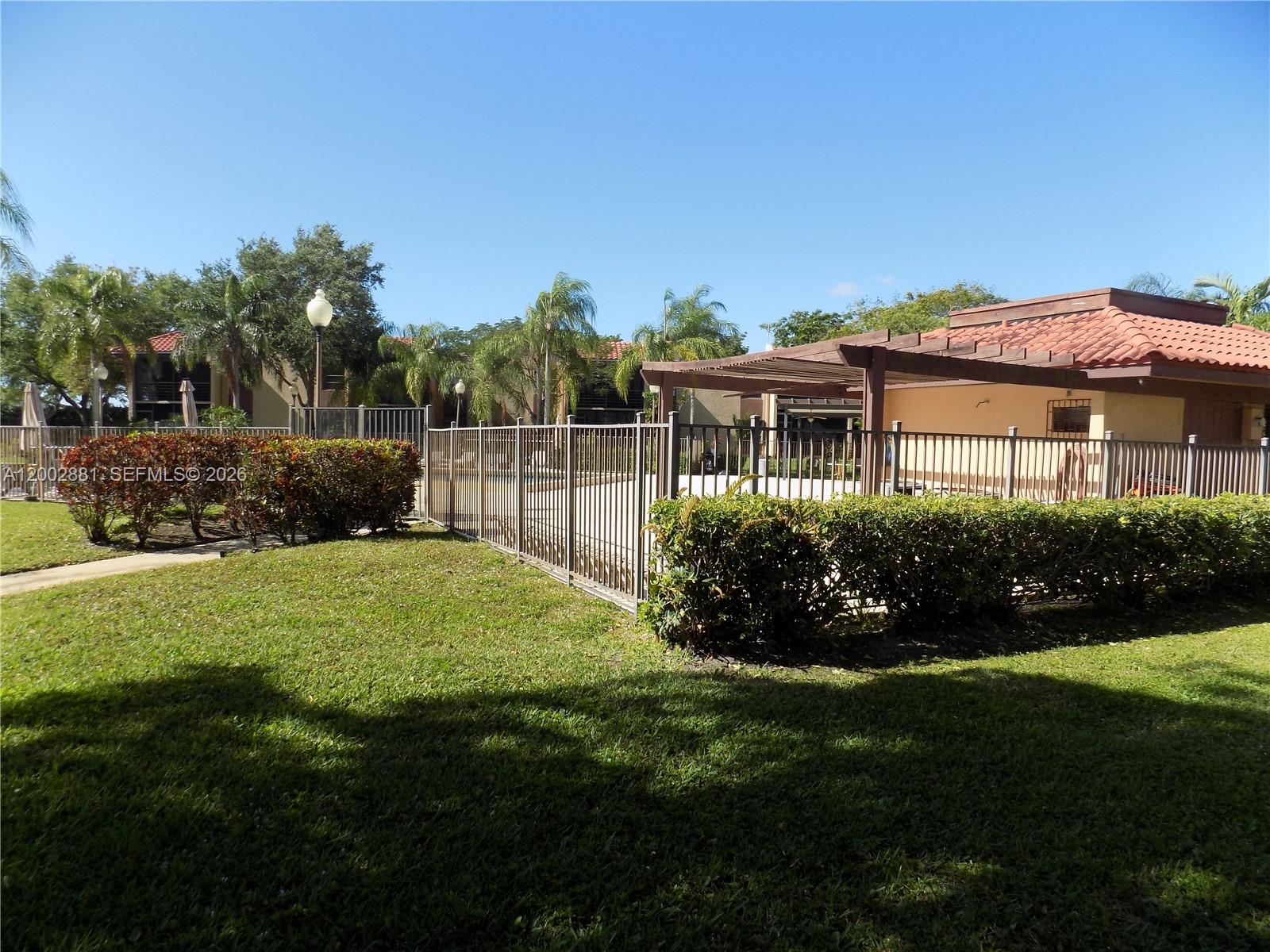 FAIRVIEW OF CALF CL CONDO - Residential