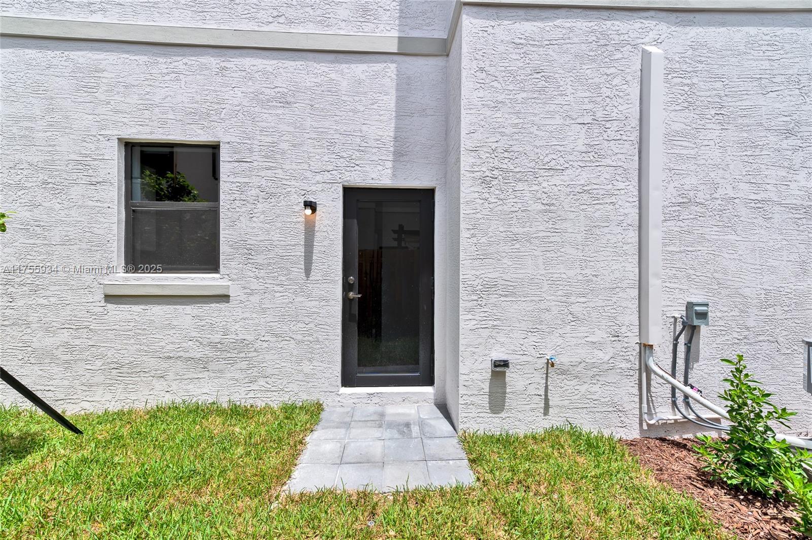 The Edge On 20 - Residential