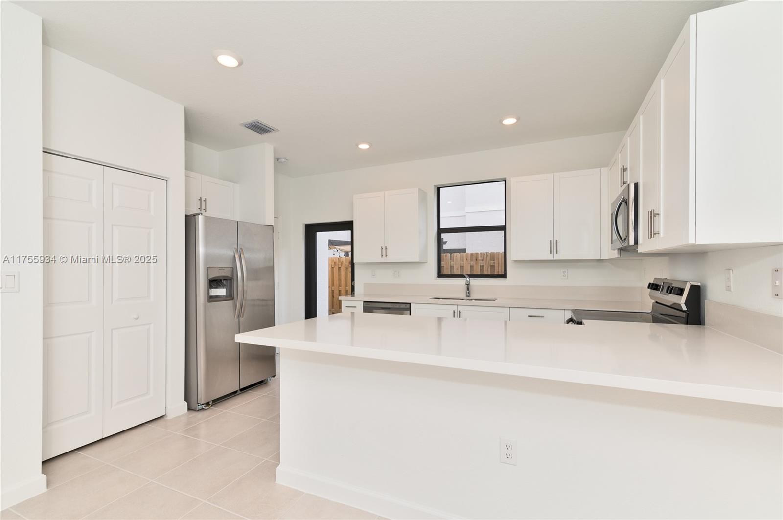 The Edge On 20 - Residential