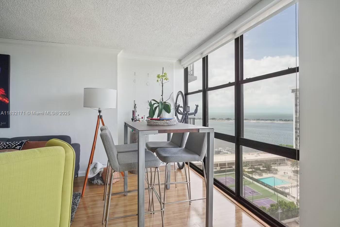 1901 Brickell Ave B1706