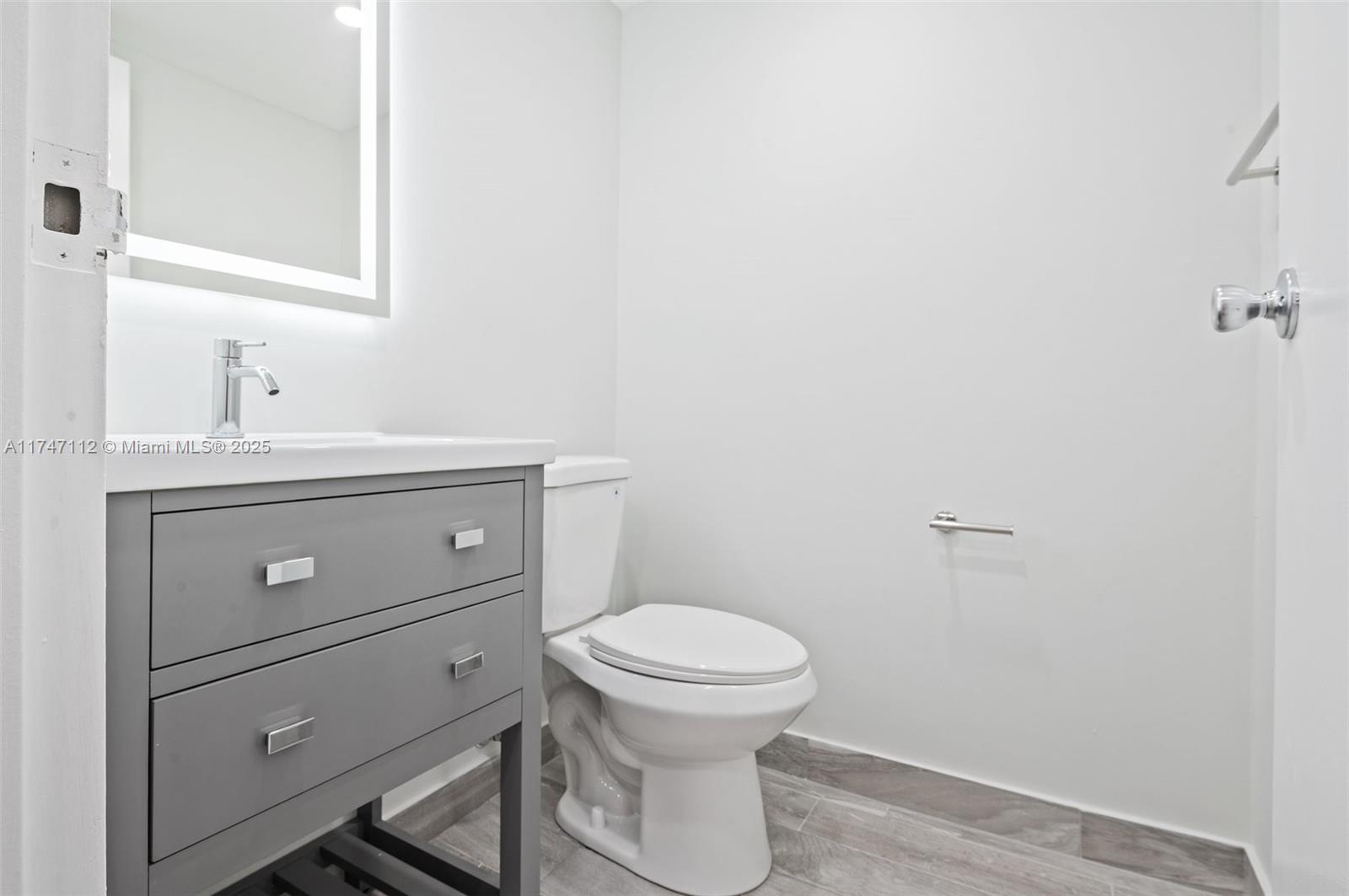 KINGS POINT BRITTANY COND - Residential Lease