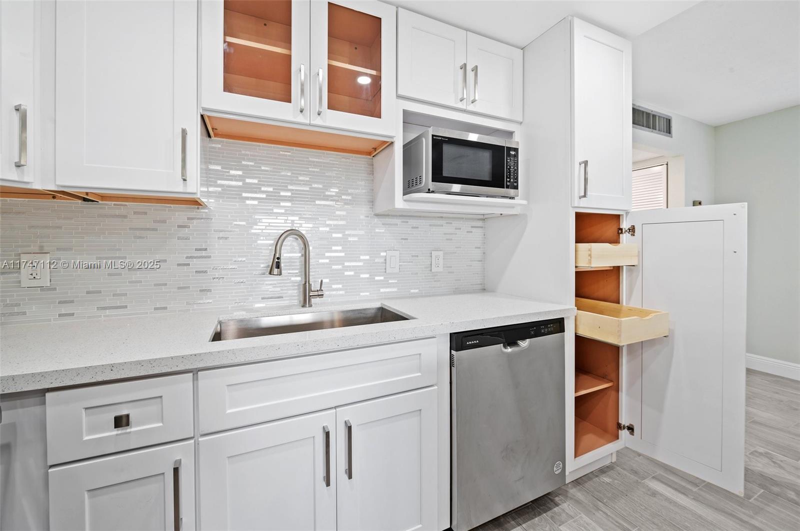 KINGS POINT BRITTANY COND - Residential Lease