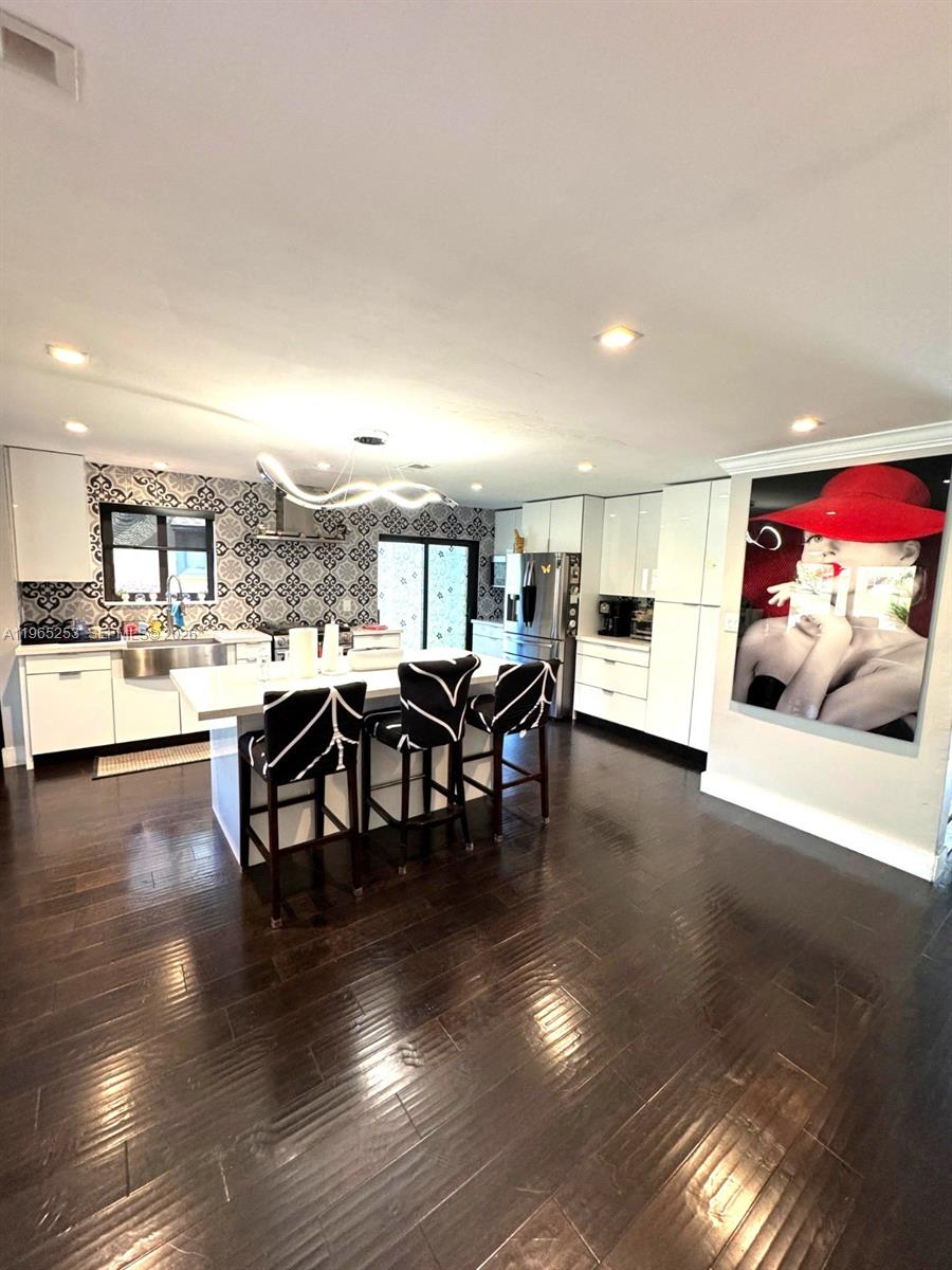 SPRINGTREE LAKES - Residential