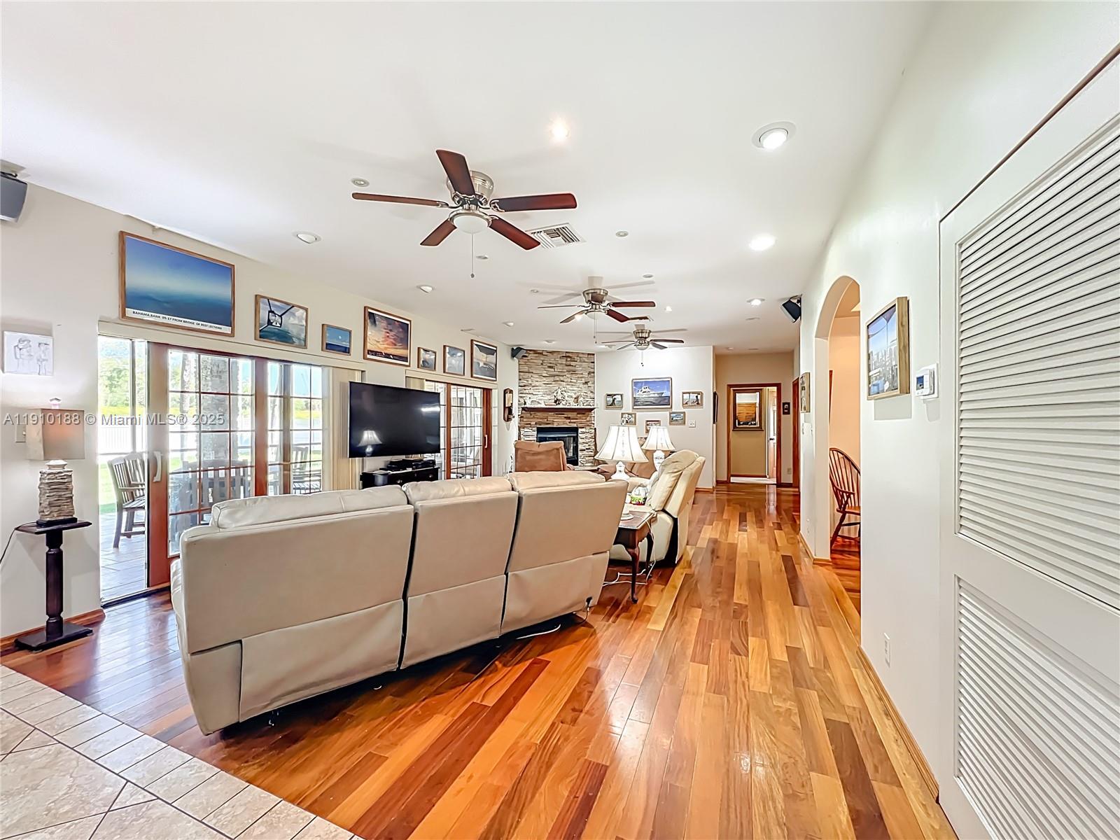 LaBelle - Residential