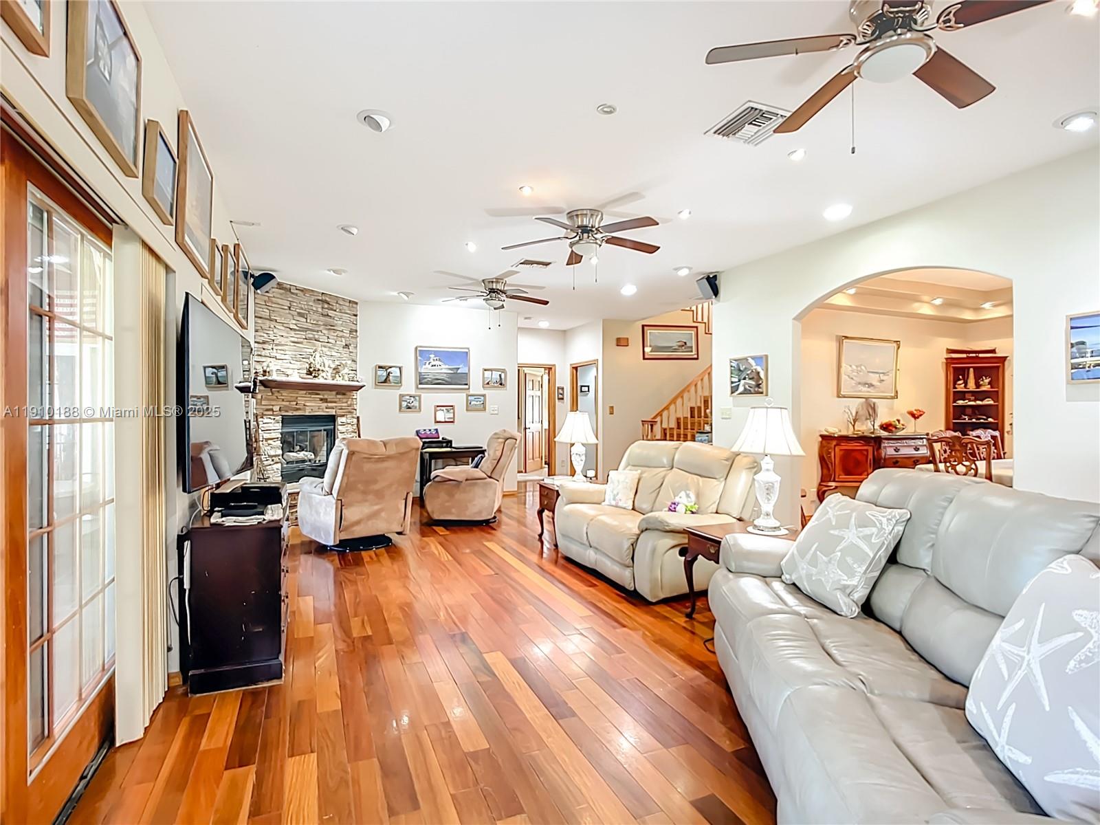 LaBelle - Residential