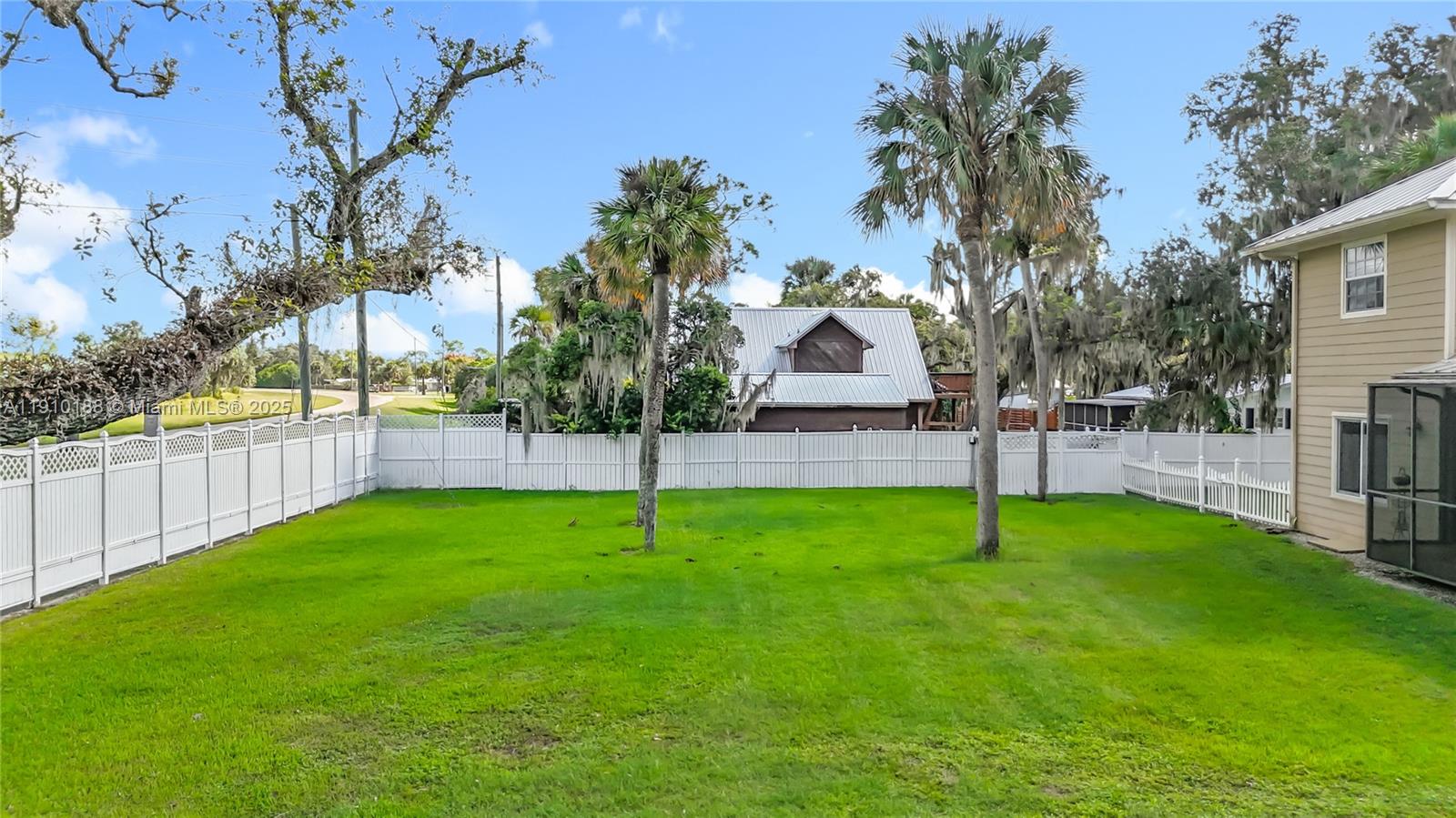 LaBelle - Residential