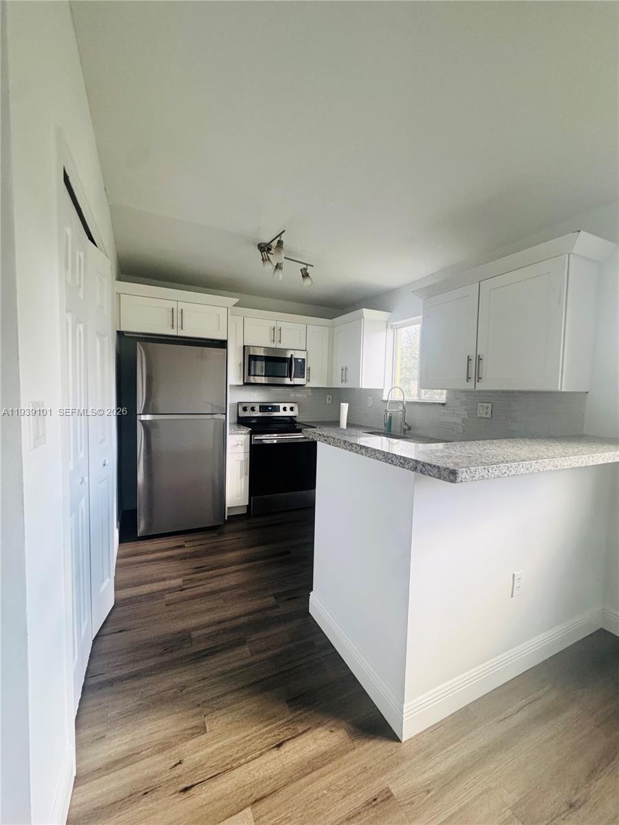 MONTEREY AT MALIBU BAY CO - Residential