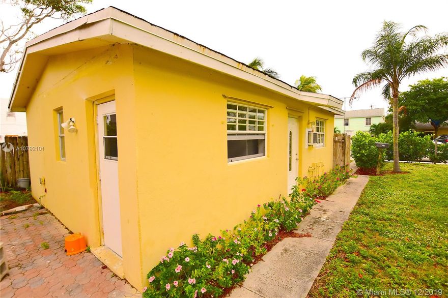 Stunning Single Family Home This Home Has The WOW! Factor You Have Been Looking For From The Terrazzo Floors Throughout The Living Areas To The Tastefully Designed Kitchen. No Detail Has Been Spared Gorgeous Natural Paint Scheme. Close To All Shopping Areas, This Unit Is Right In The Middle Of Everything. *Will Not Last* This Home will be Freshly Painted, and the terrazzo Floors will be refinished.