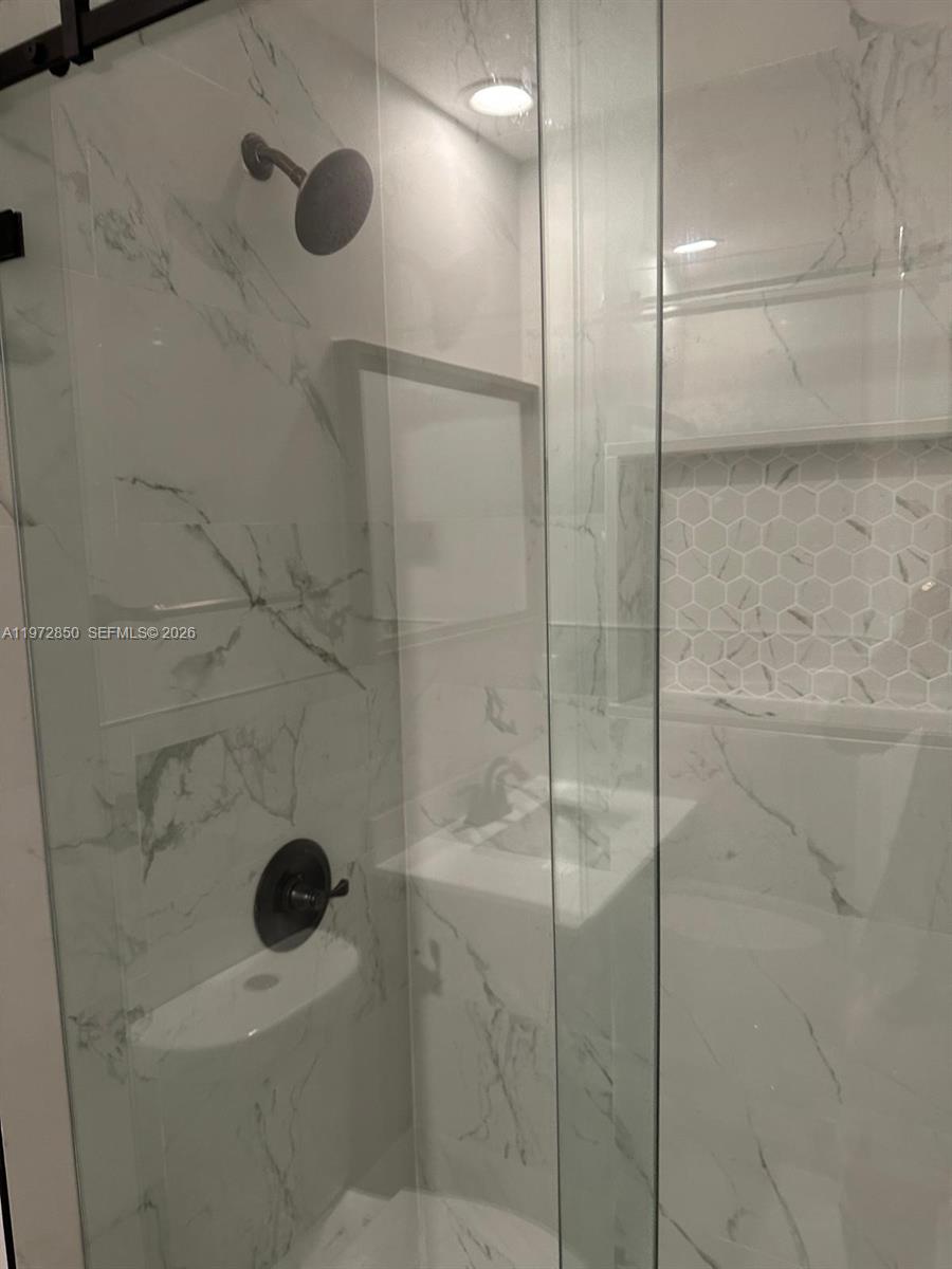 BOARDWALK AT VIZCAYA COND - Residential