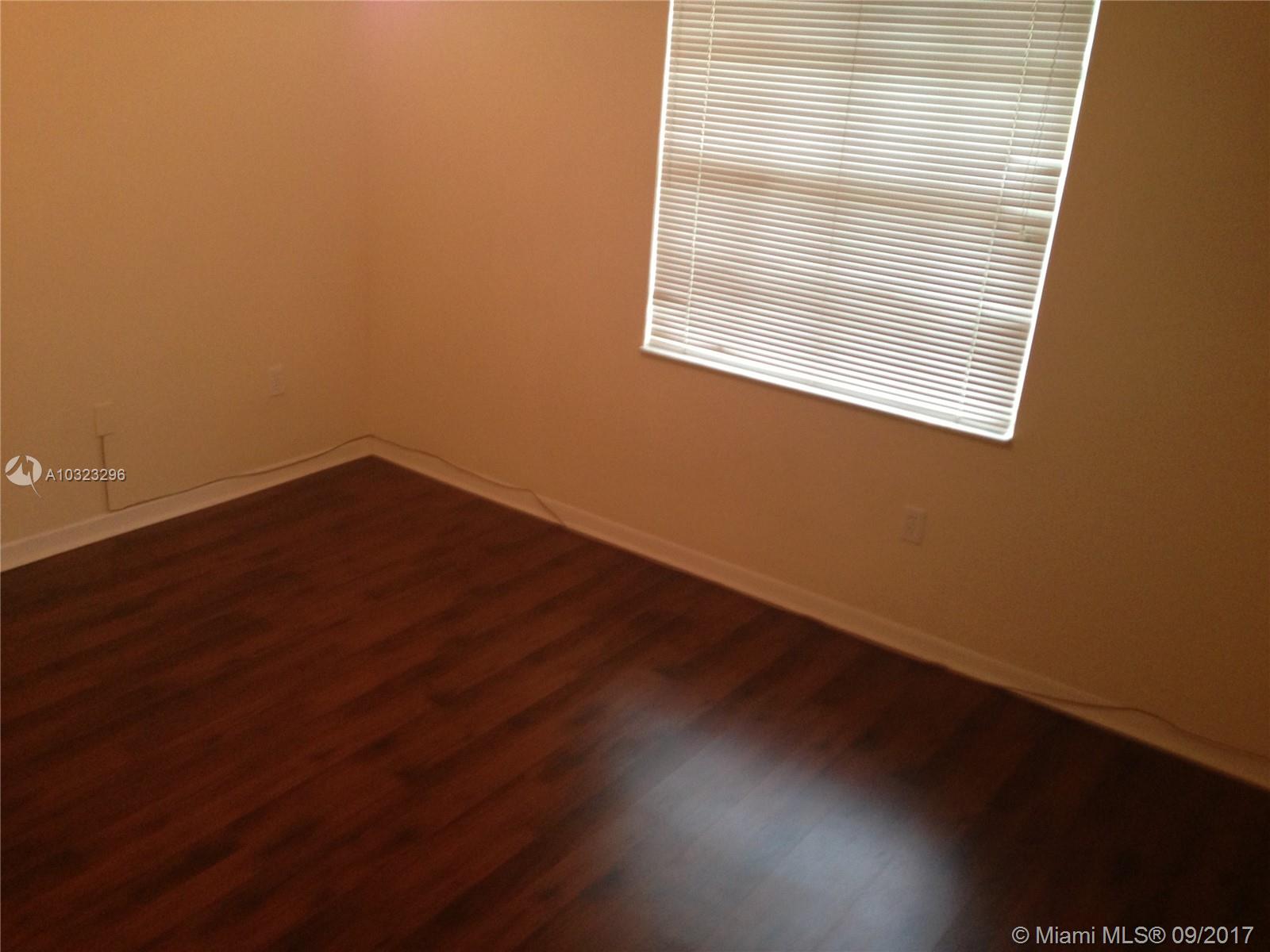 TOWNGATE - Residential Lease