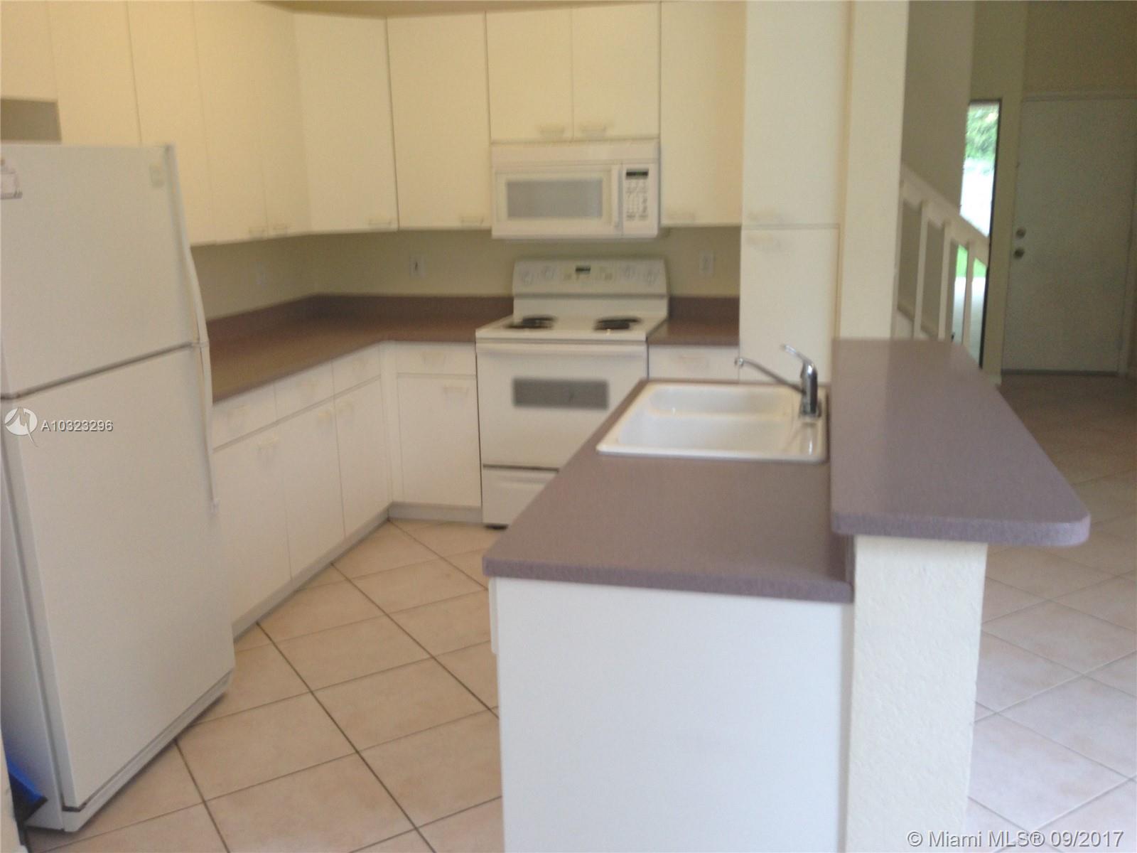 TOWNGATE - Residential Lease