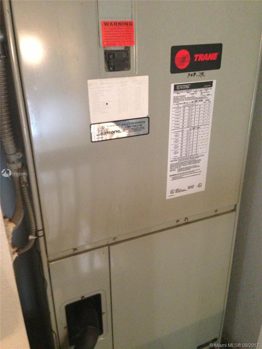 TOWNGATE - Residential Lease