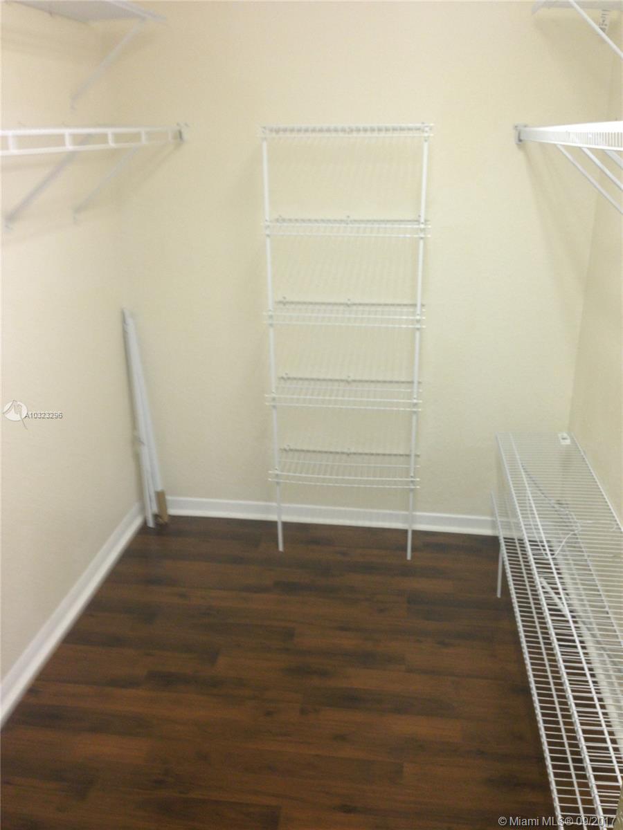 TOWNGATE - Residential Lease