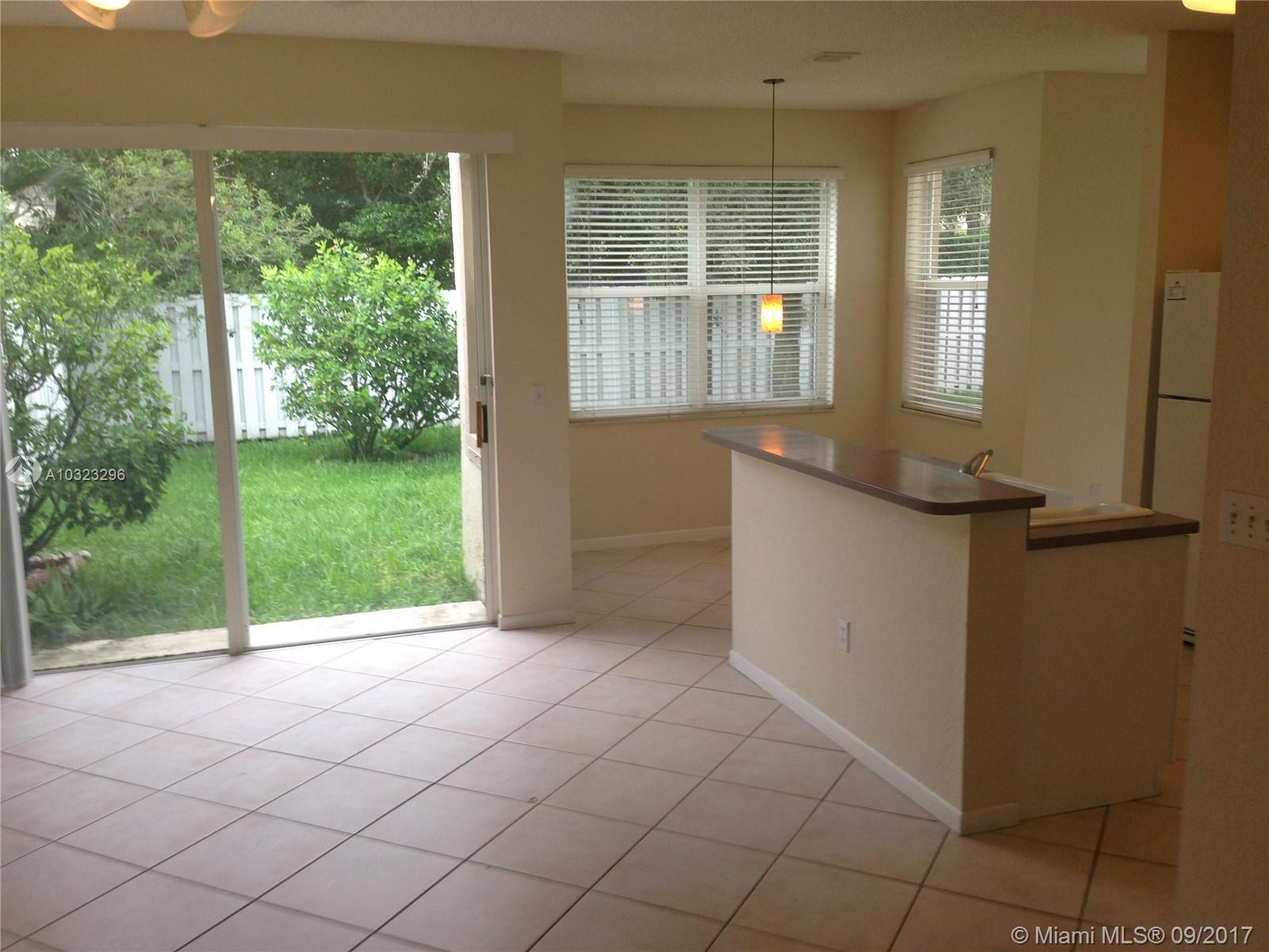 TOWNGATE - Residential Lease