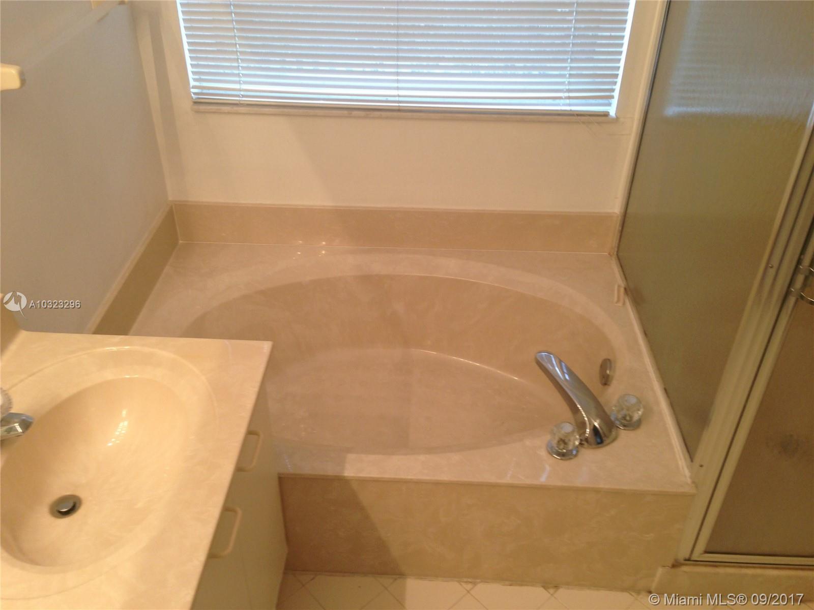 TOWNGATE - Residential Lease