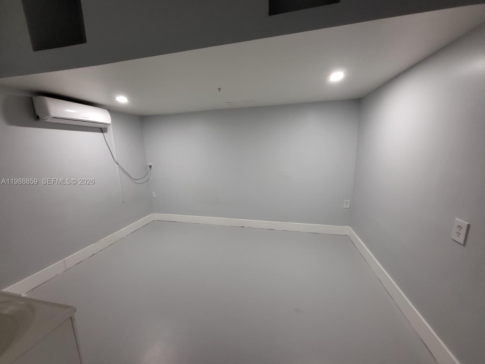 OLD CUTLER COMMON UNIT 2 - Residential Lease