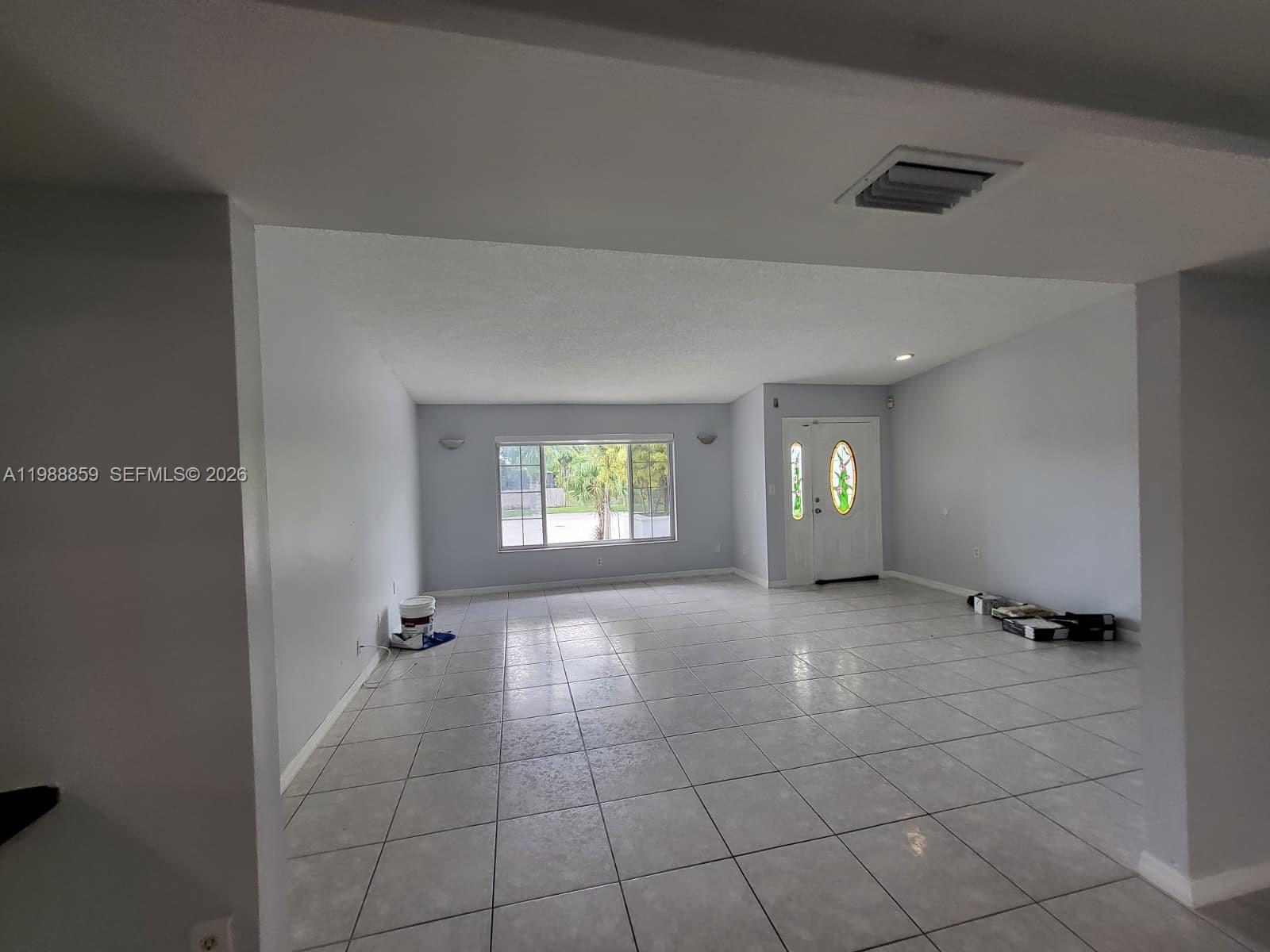 OLD CUTLER COMMON UNIT 2 - Residential Lease