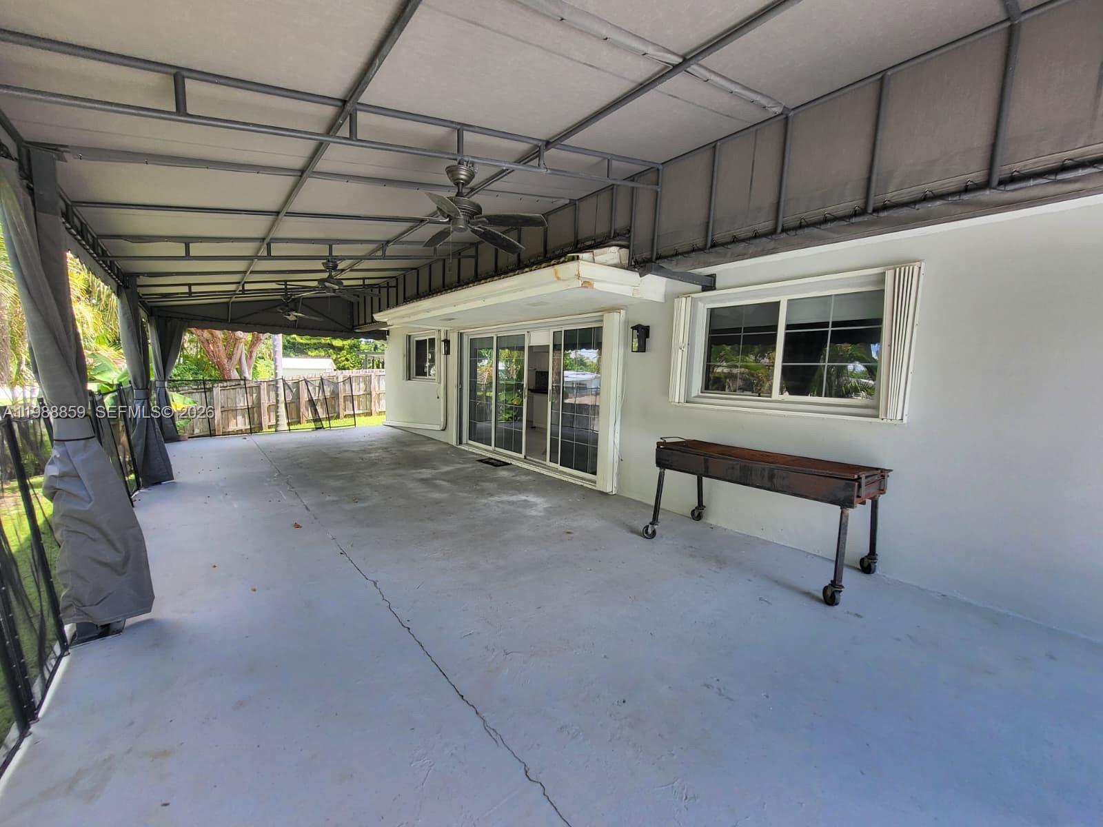 OLD CUTLER COMMON UNIT 2 - Residential Lease