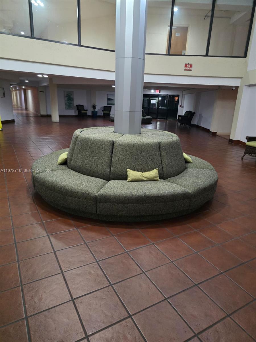 PENINSULA AT INTL GARDENS - Residential Lease