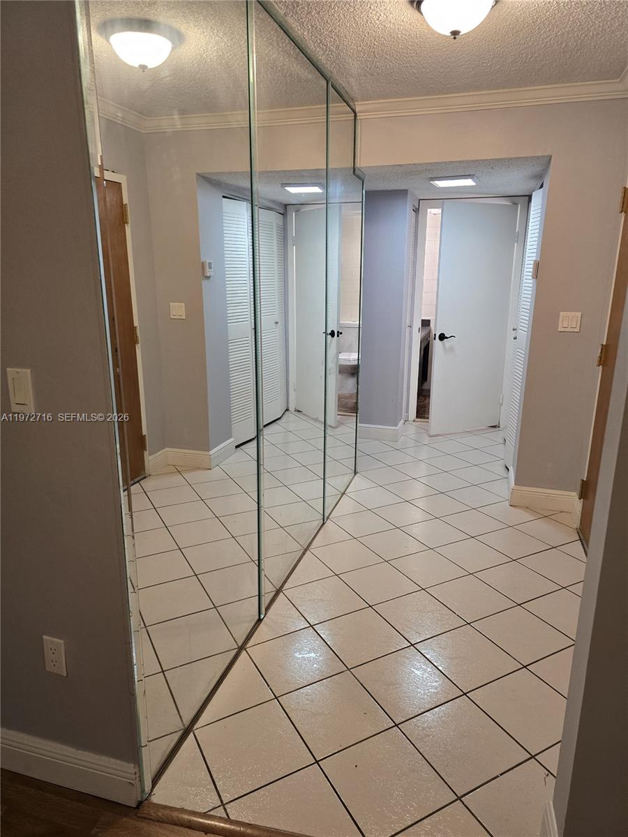 PENINSULA AT INTL GARDENS - Residential Lease