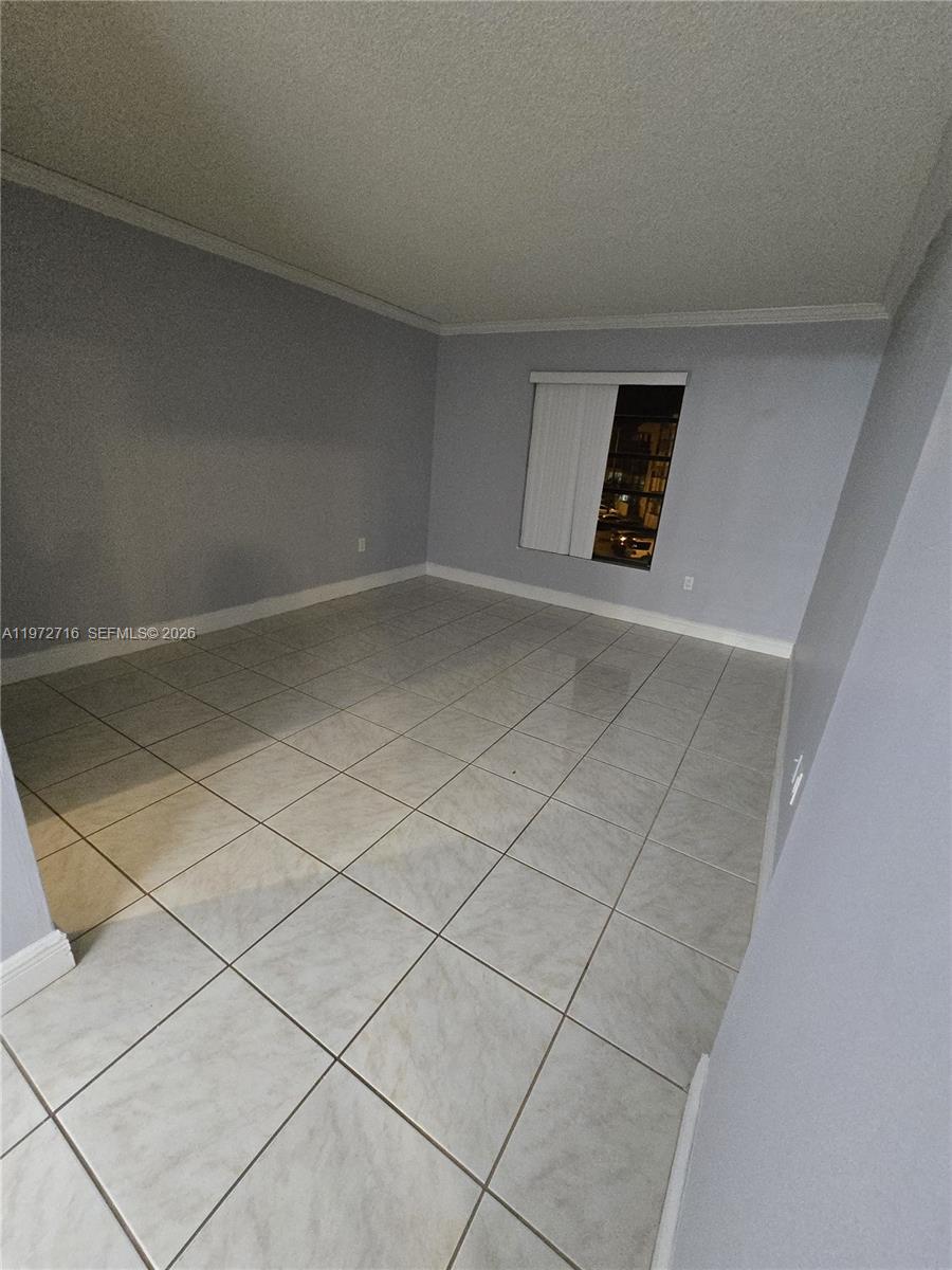 PENINSULA AT INTL GARDENS - Residential Lease