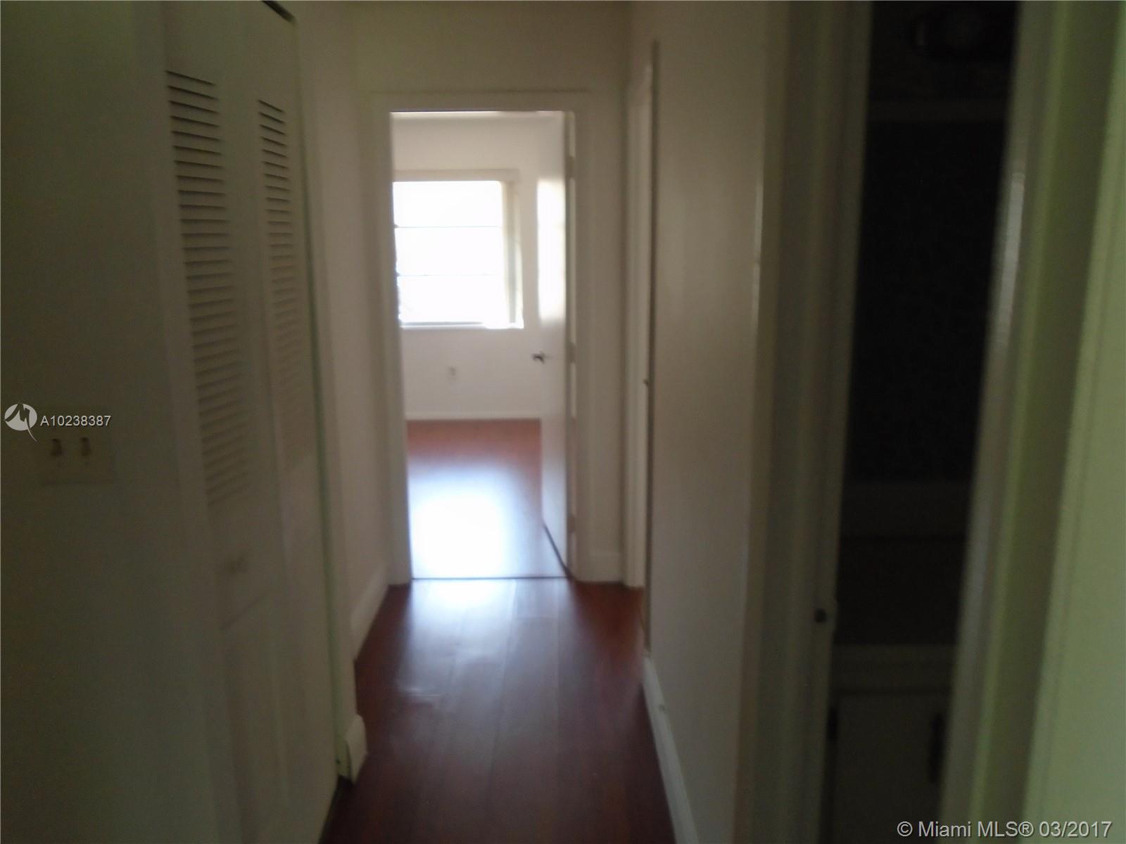 MANORS TOWNHOUSE - Residential Lease