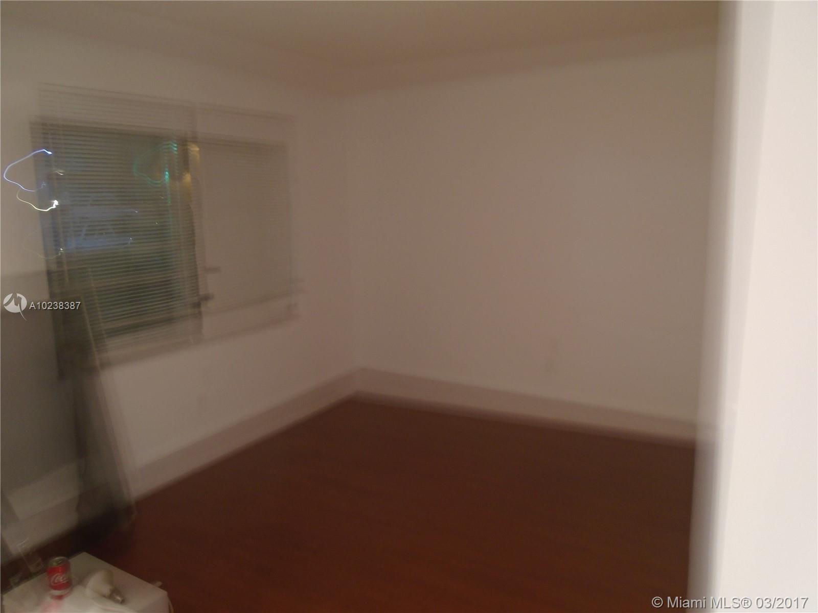 MANORS TOWNHOUSE - Residential Lease