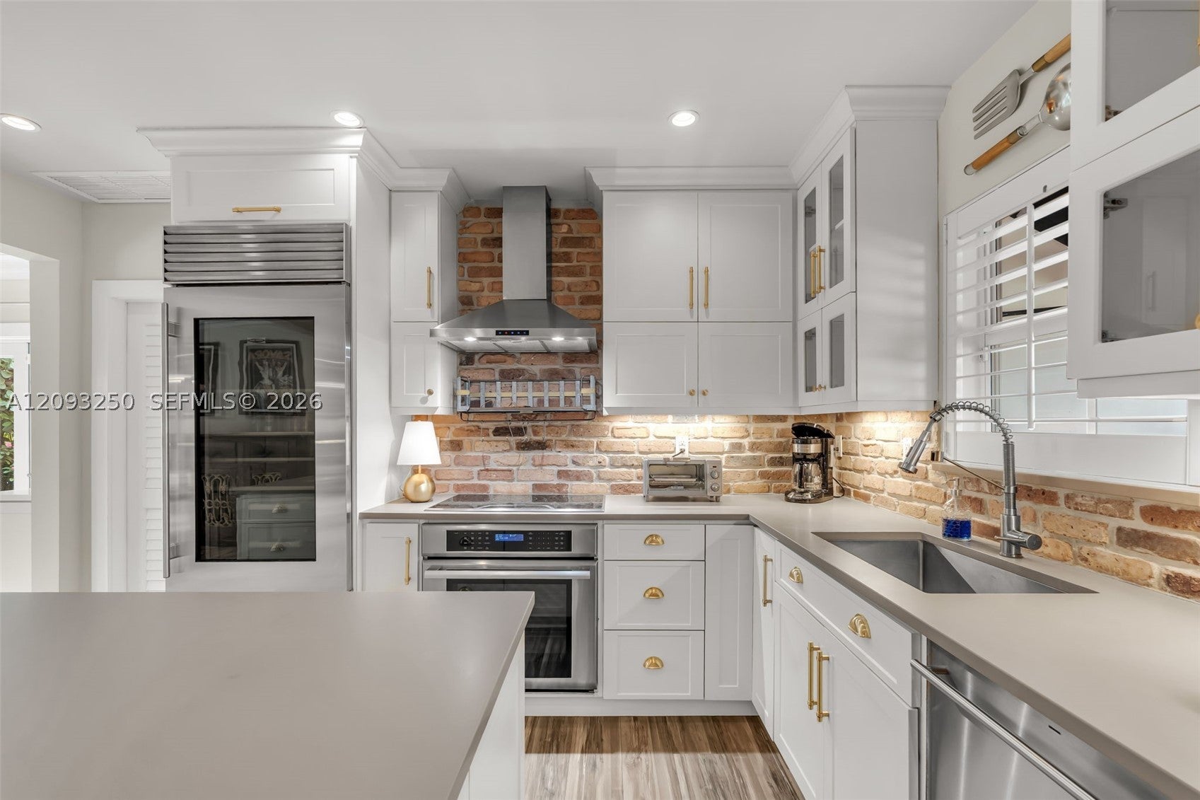 700 Vilabella Ave