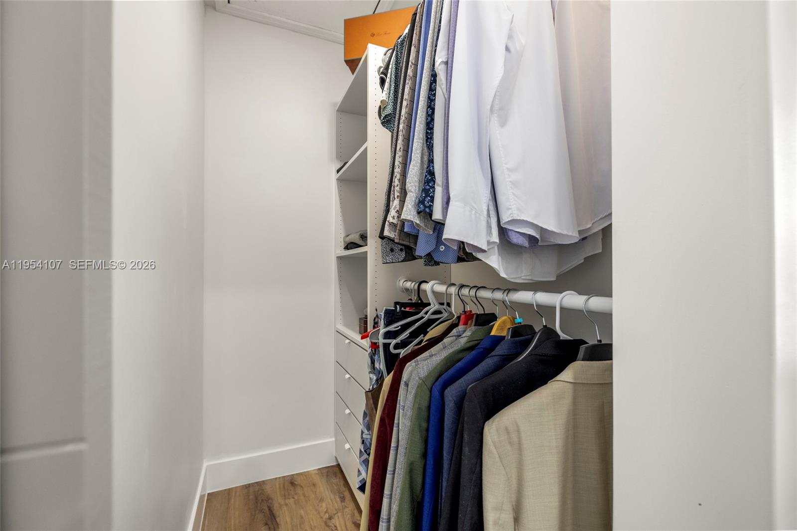 VENETIAN ISLES 2ND SEC - Residential