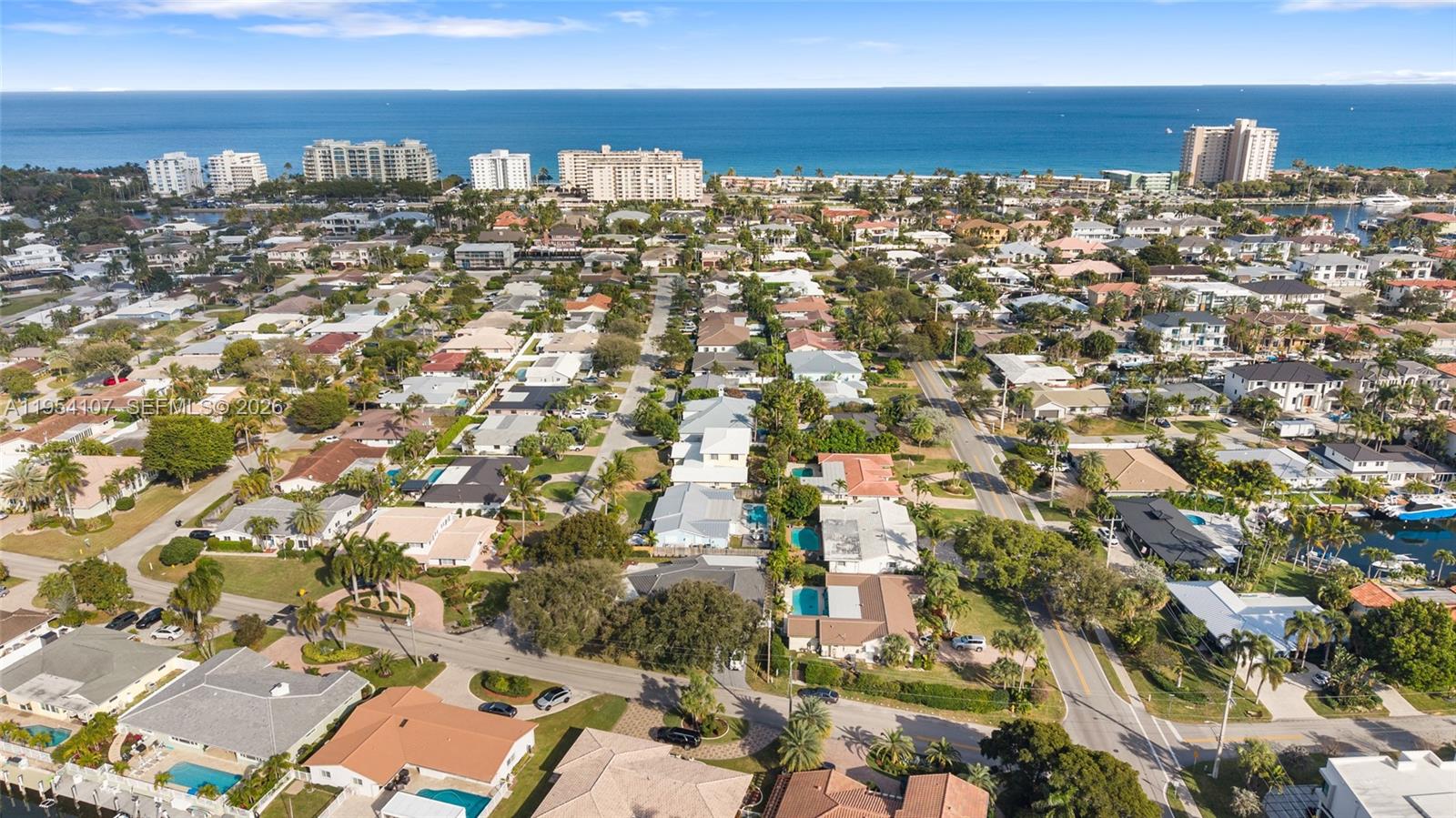 VENETIAN ISLES 2ND SEC - Residential