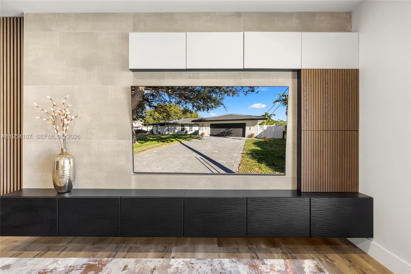 VENETIAN ISLES 2ND SEC - Residential