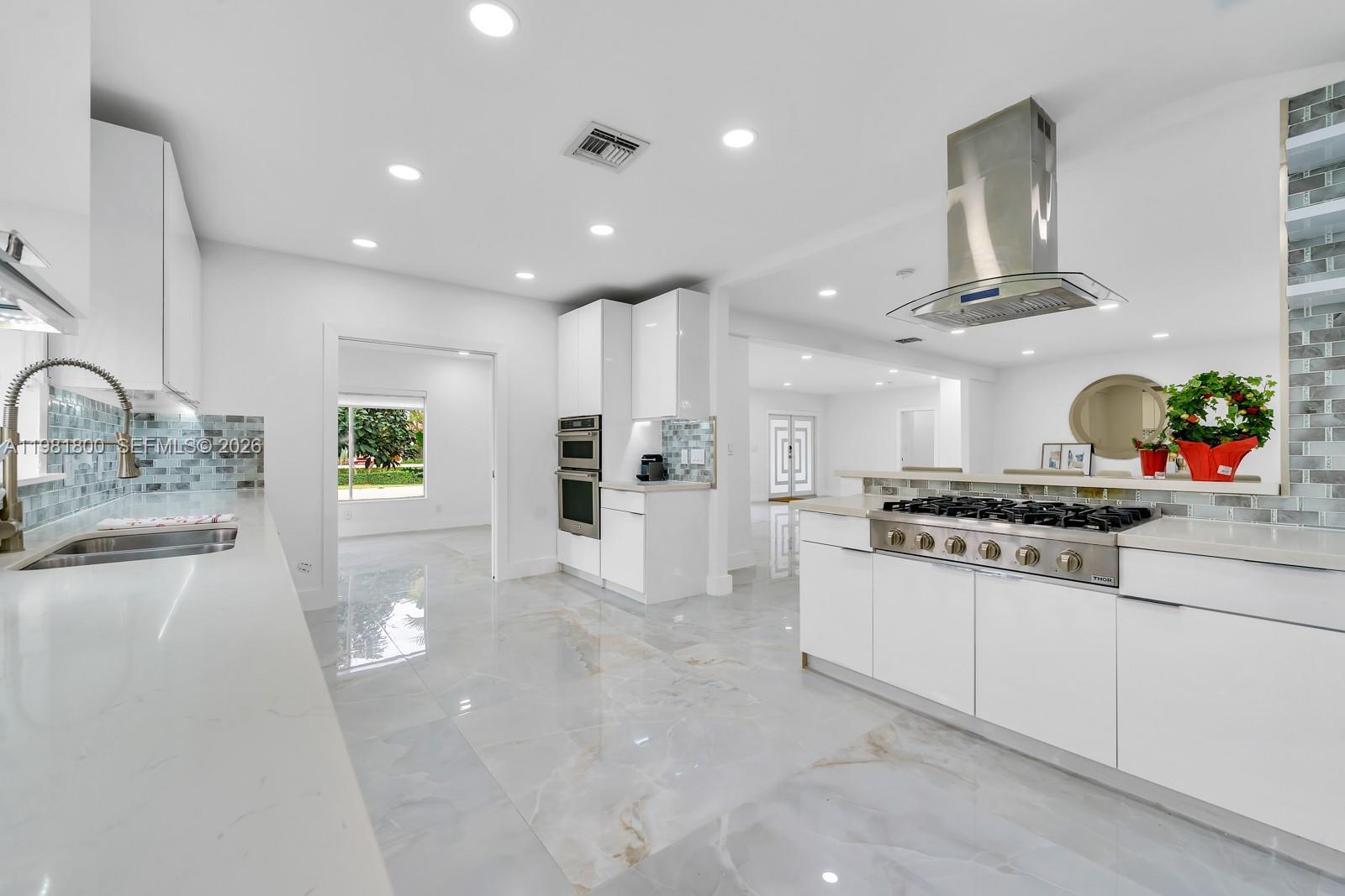 HIBISCUS ISLAND - Residential