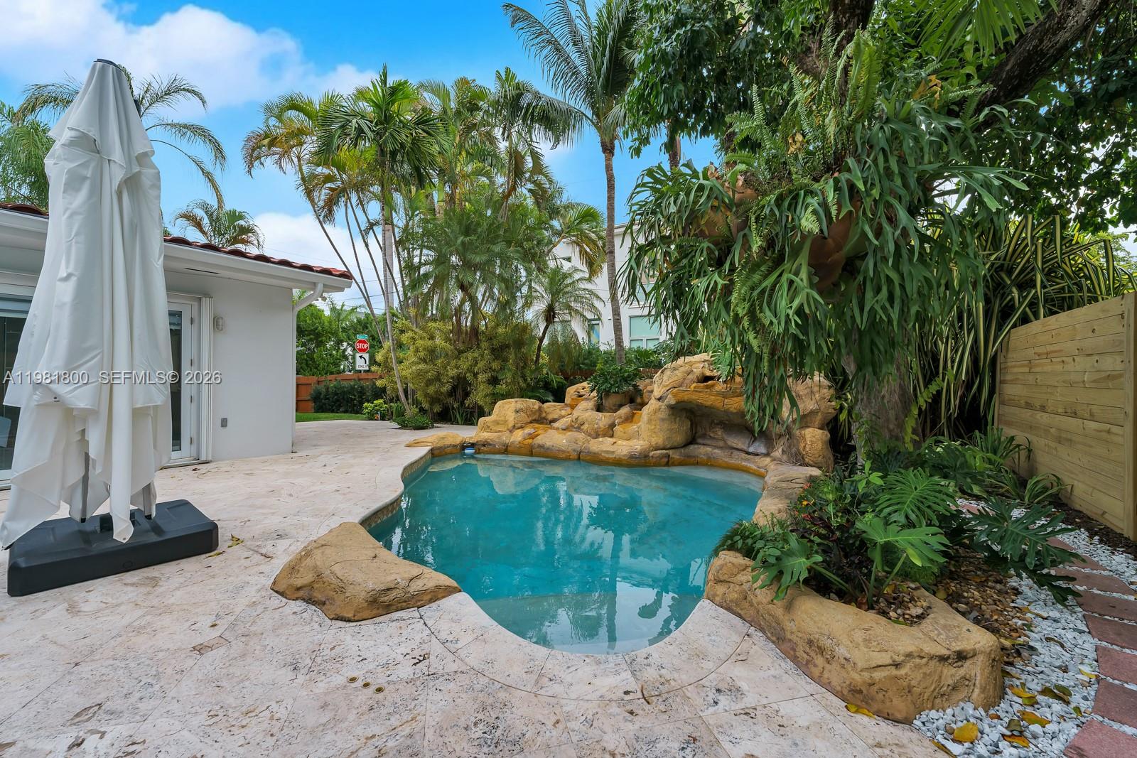 HIBISCUS ISLAND - Residential