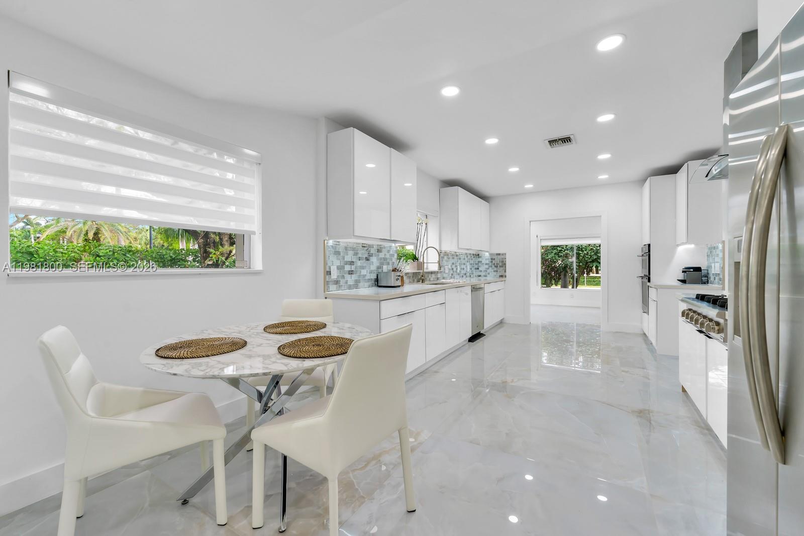 HIBISCUS ISLAND - Residential