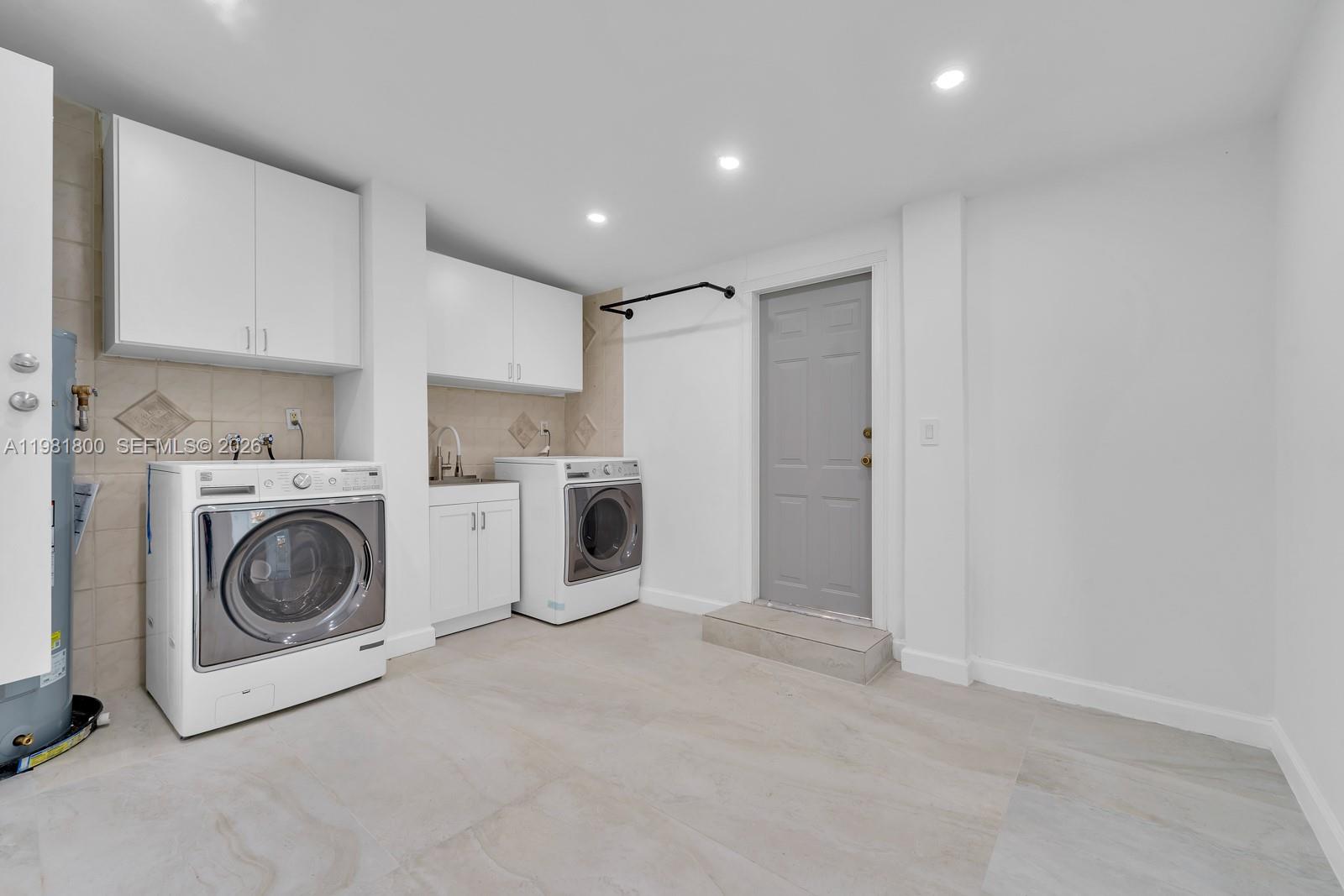 HIBISCUS ISLAND - Residential