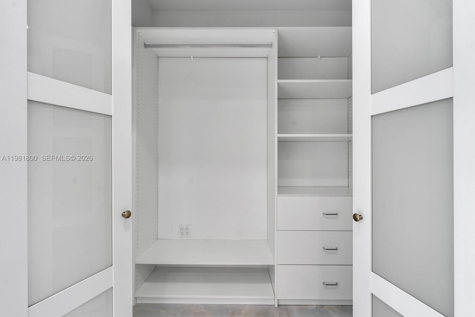 HIBISCUS ISLAND - Residential