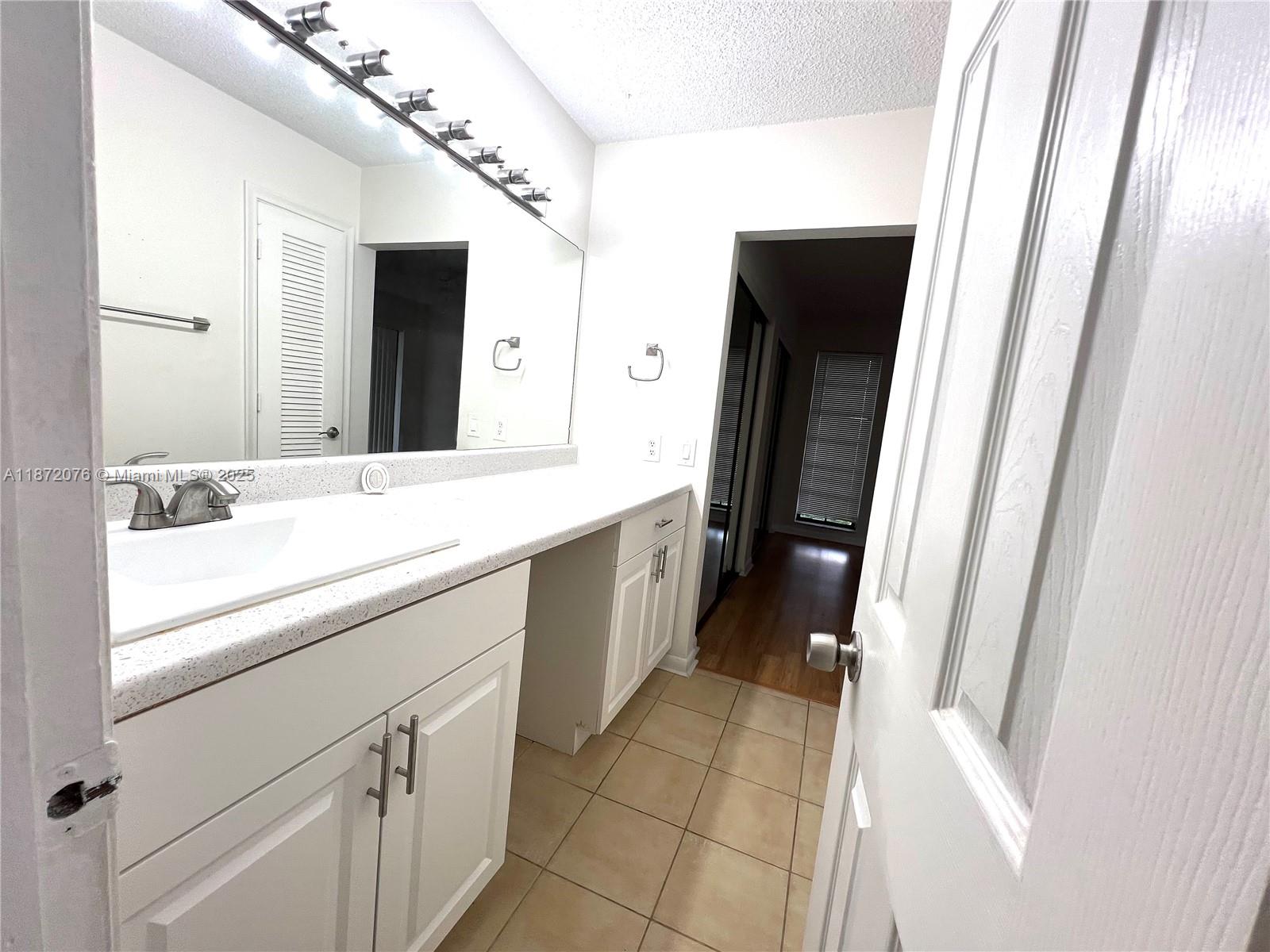 VIZCAYA GARDENS CONDOMINI - Residential