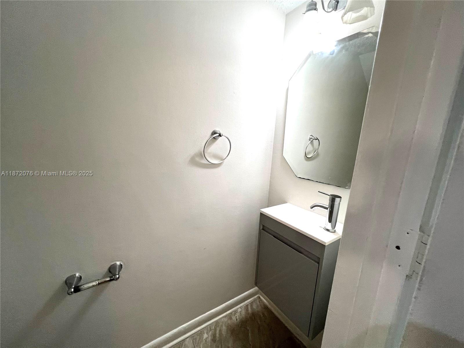 VIZCAYA GARDENS CONDOMINI - Residential