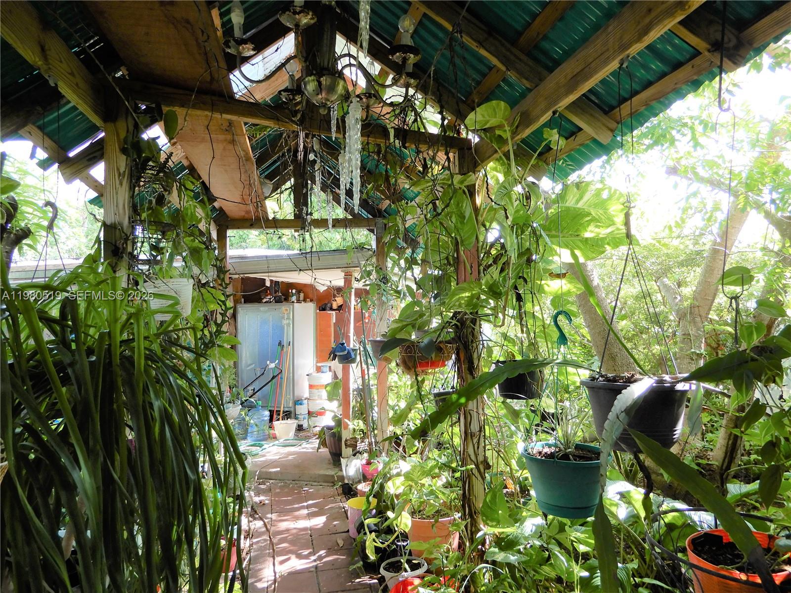 CUTLER RIDGE PINES - Residential