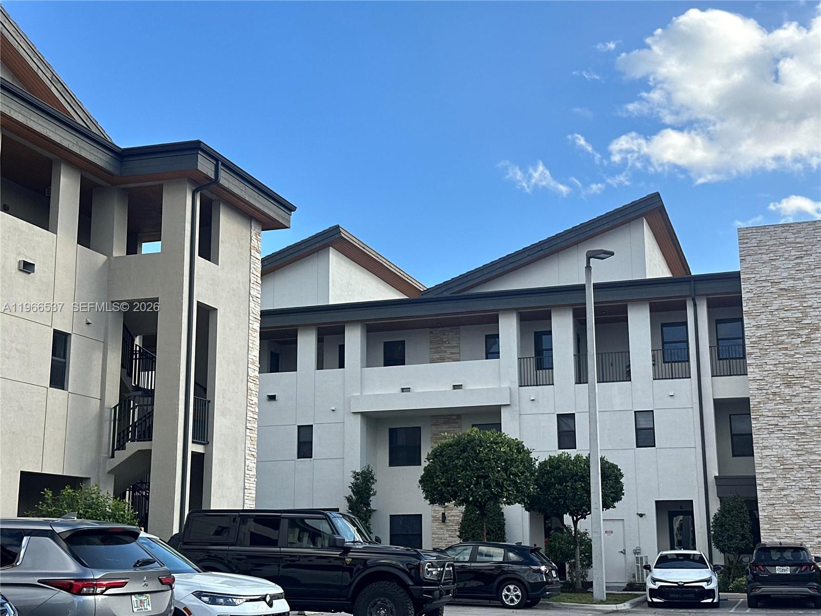 HIGHLAND AT PARK CENTRAL - Residential