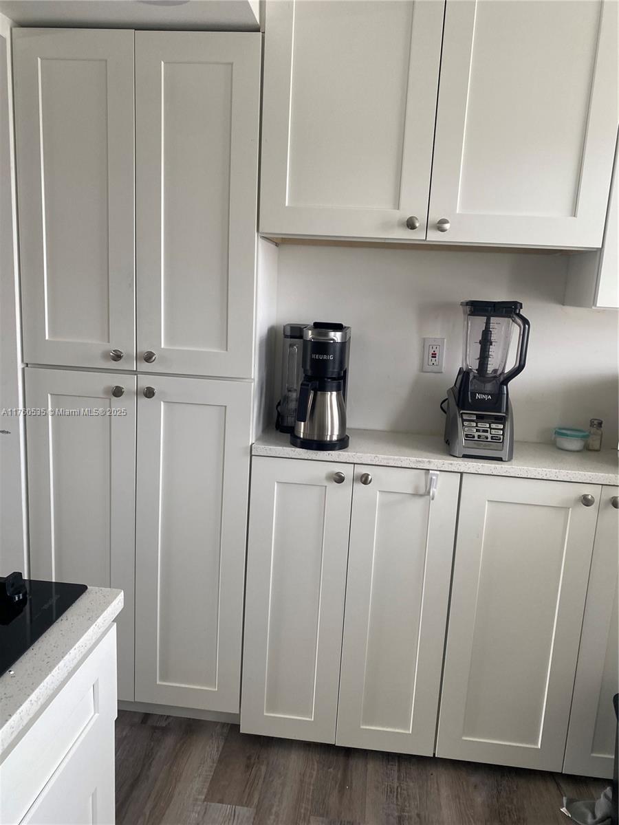 POINT EAST SEC 4 CONDOMIN - Residential