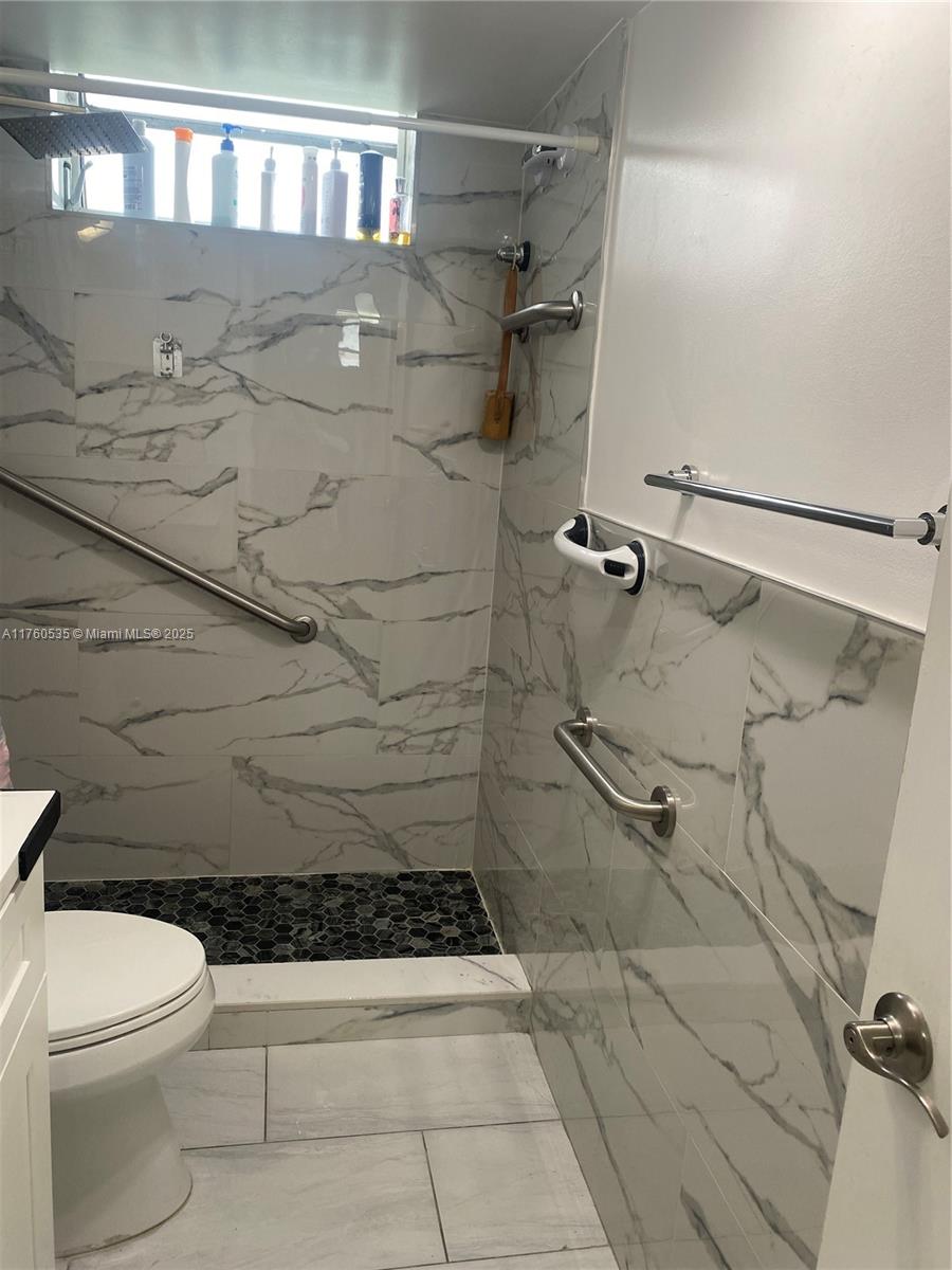 POINT EAST SEC 4 CONDOMIN - Residential