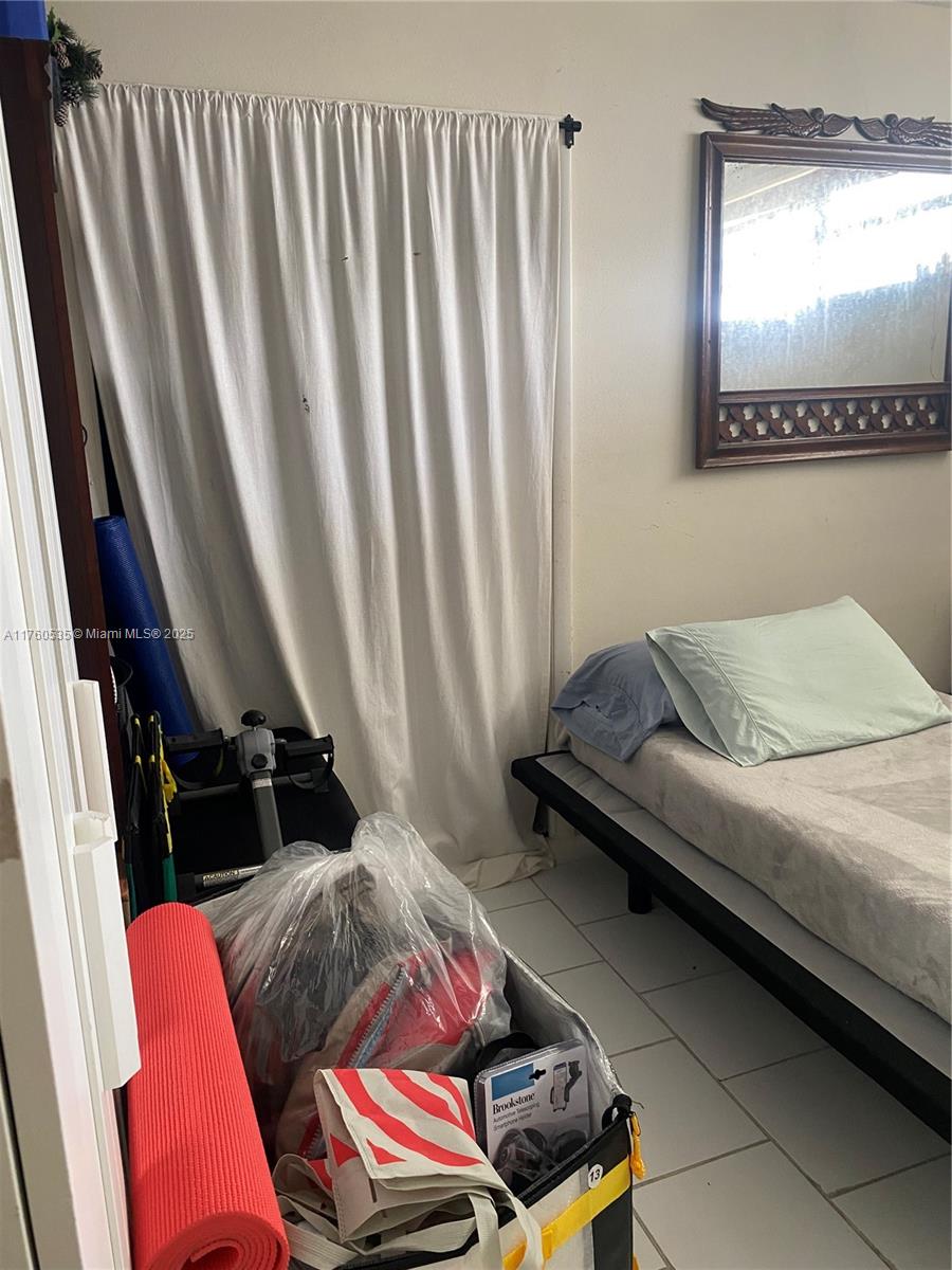 POINT EAST SEC 4 CONDOMIN - Residential