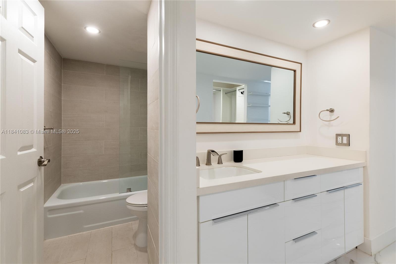 COSTA BELLA CONDO - Residential