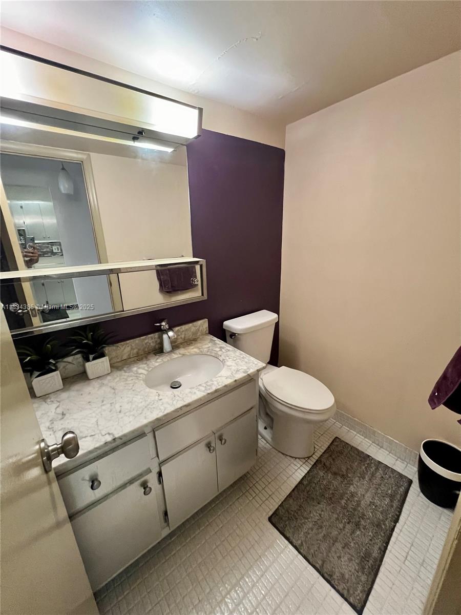 THREE HORIZONS NORTH COND - Residential