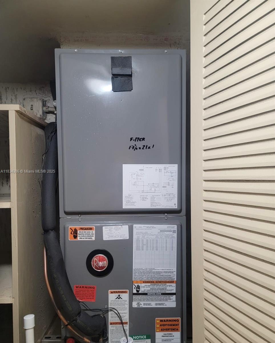 THREE HORIZONS NORTH COND - Residential