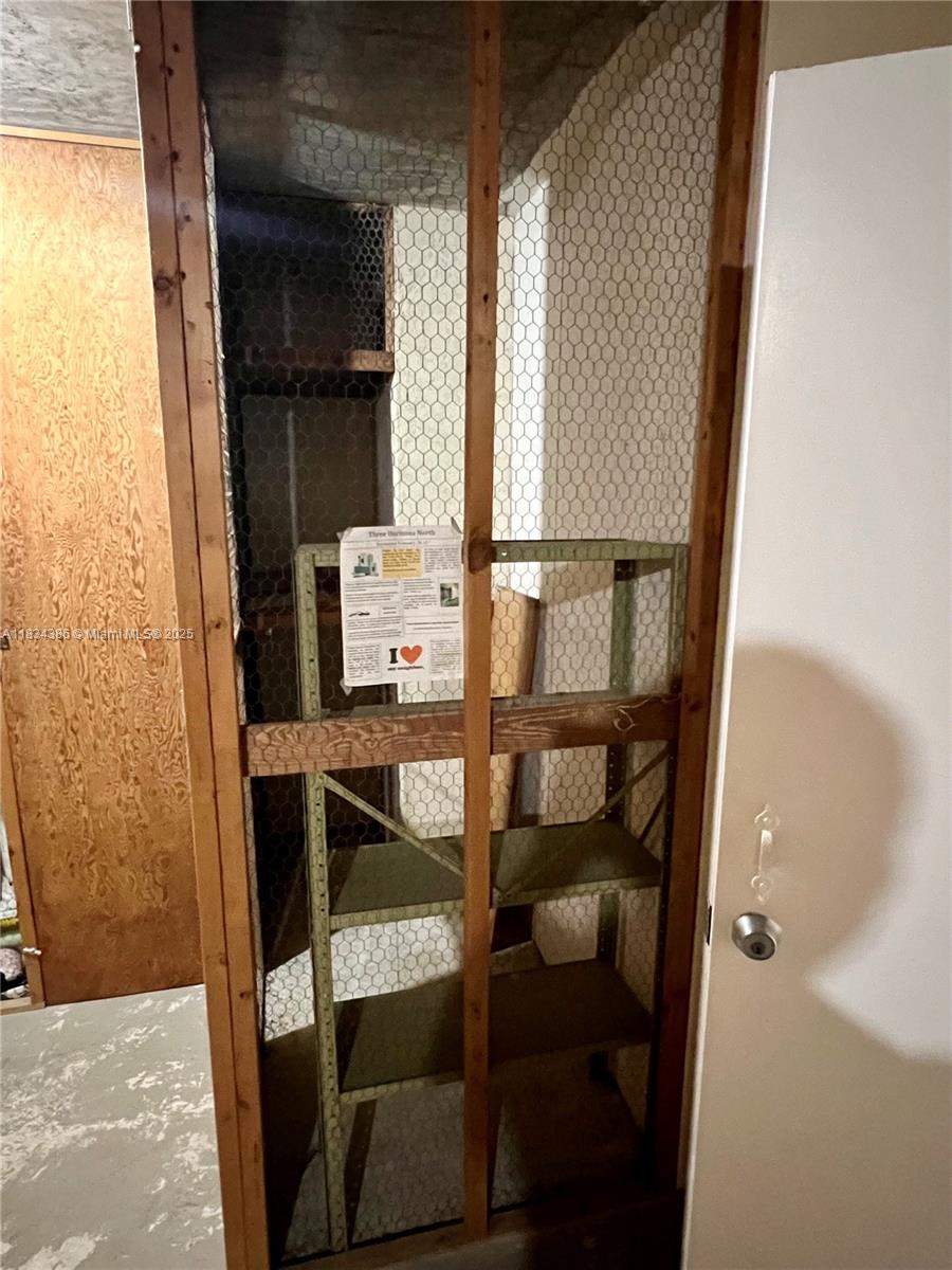 THREE HORIZONS NORTH COND - Residential