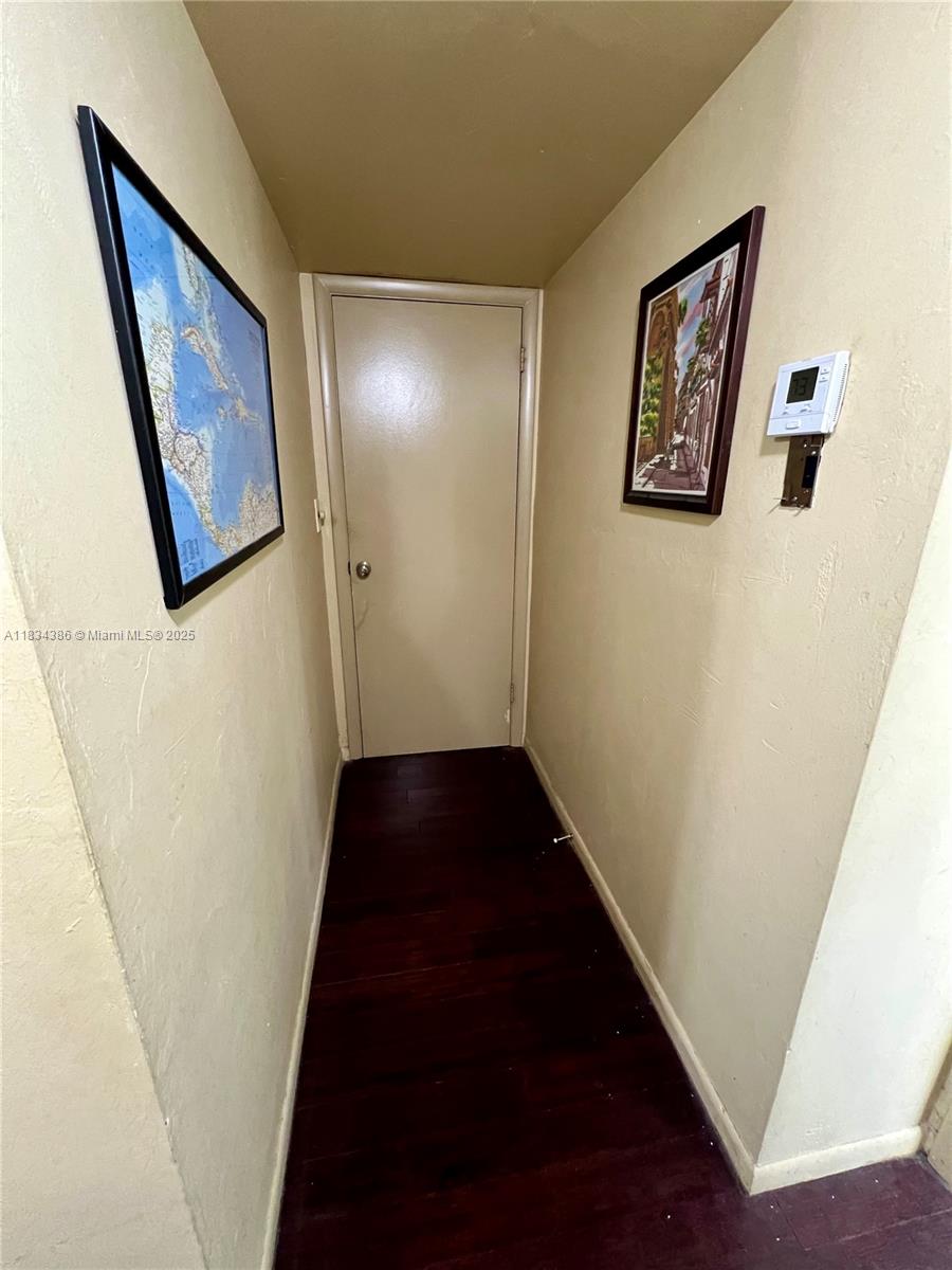 THREE HORIZONS NORTH COND - Residential